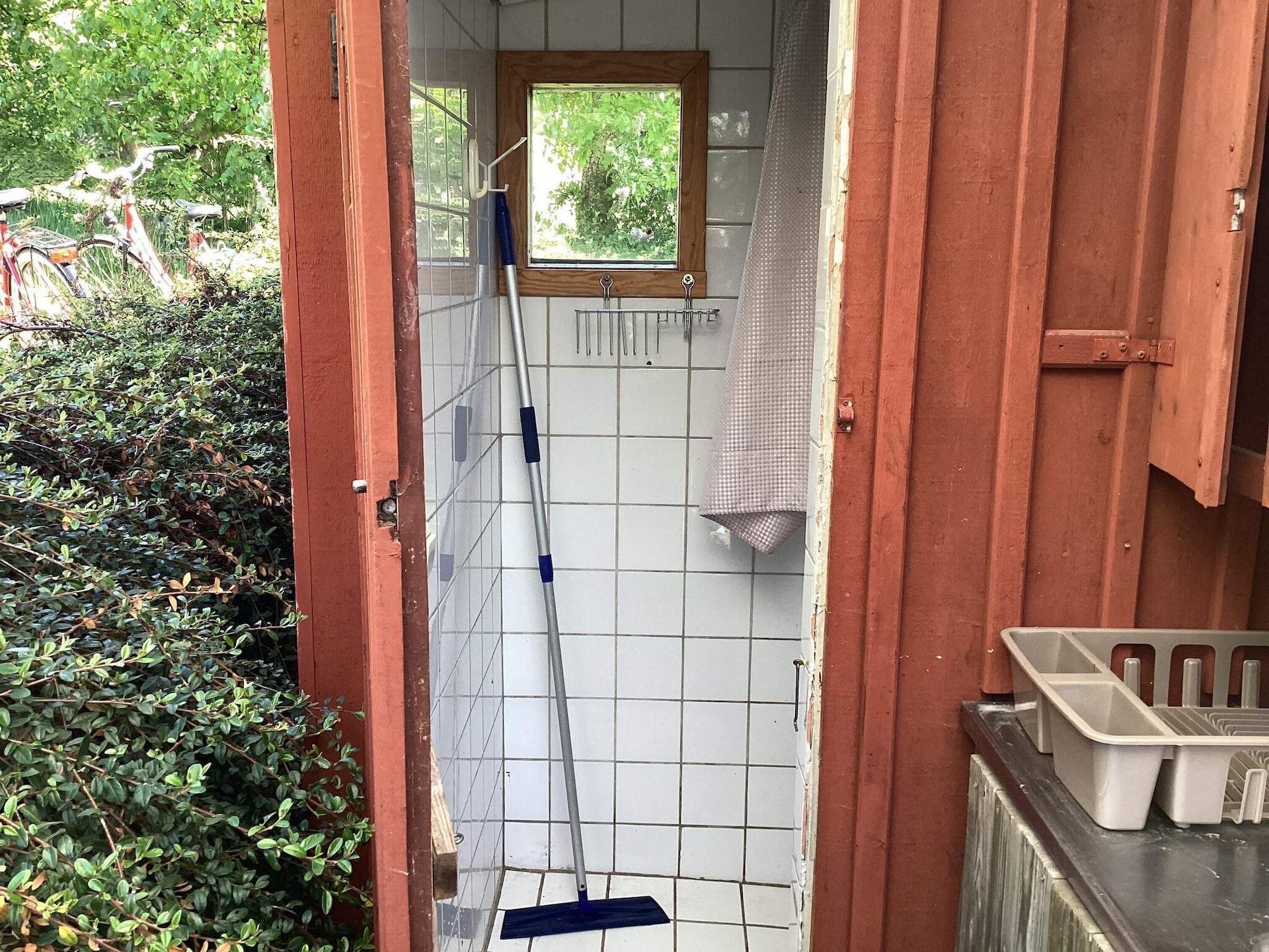 Sfeervol rood vakantiehuis nabij de kust in Falkenberg - foto 30