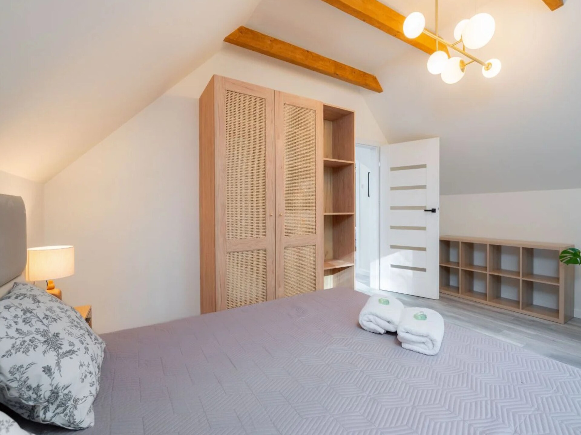 Stijlvol vakantiehuis met wellnessfaciliteiten in bosrijke omgeving - foto 24