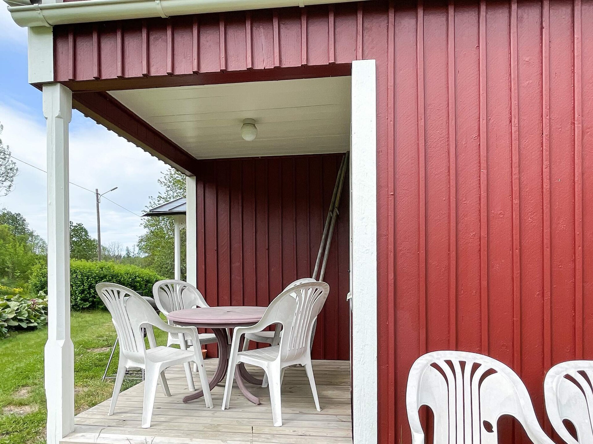 Idyllisch vakantiehuis bij het meer in Kristdala, Småland - foto 6