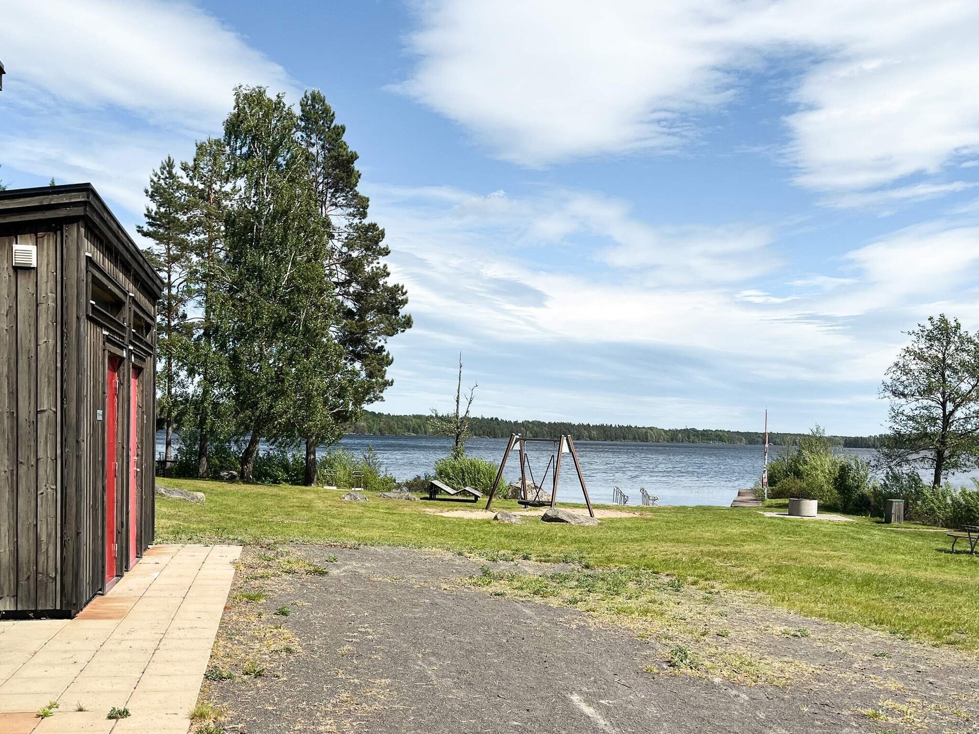 Idyllisch vakantiehuis bij het meer in Kristdala, Småland - foto 23