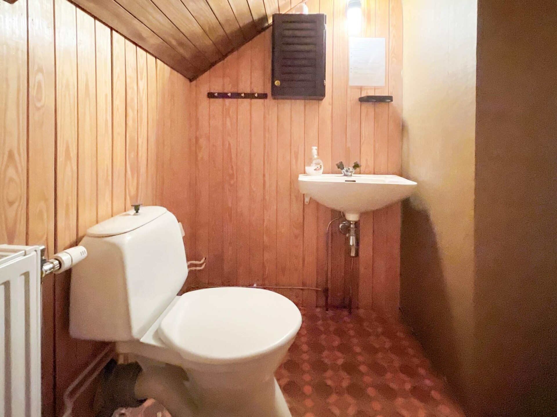 Idyllisch vakantiehuis bij het meer in Kristdala, Småland - foto 44