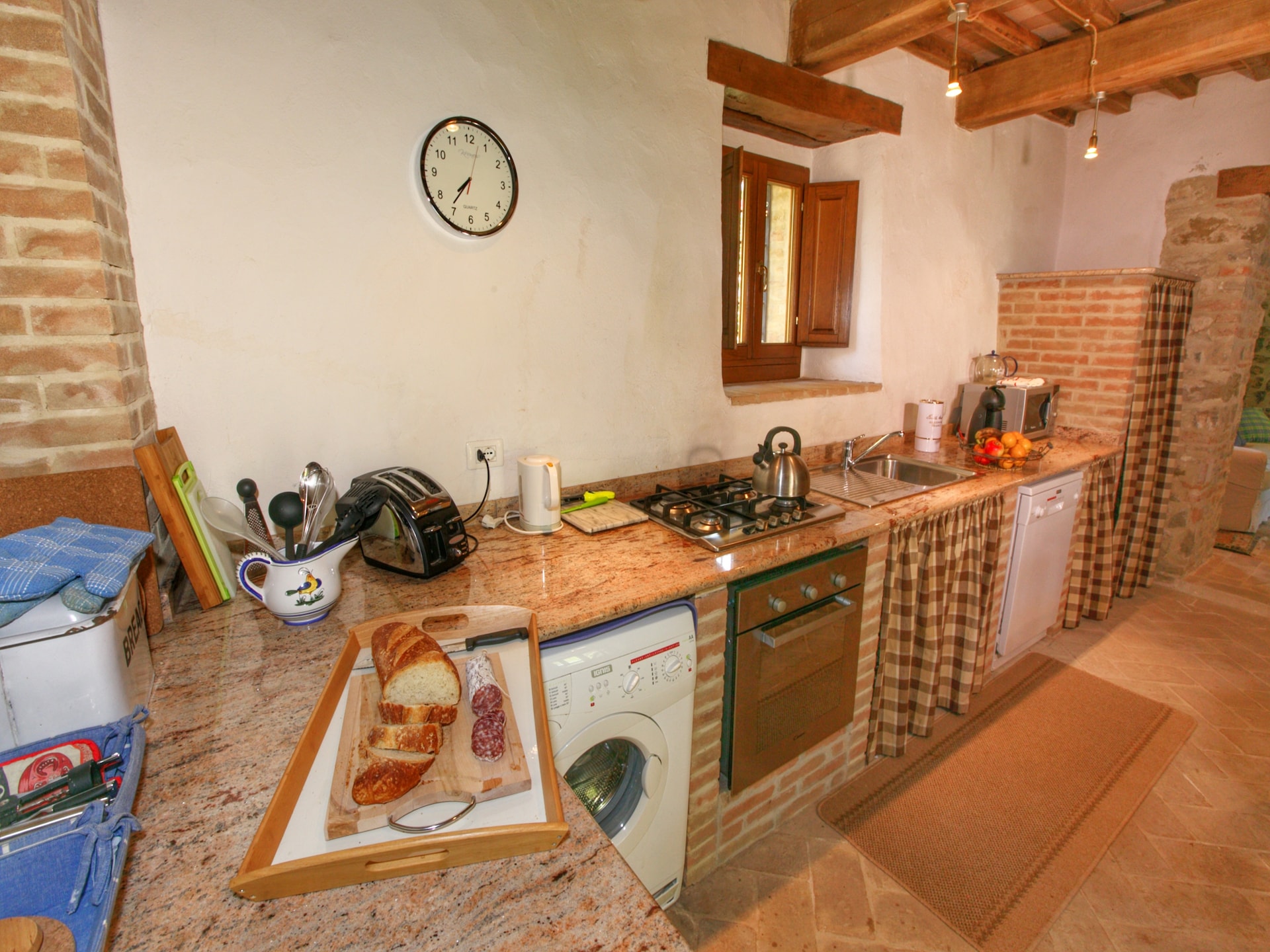 Op 1,0 km van het centrum: ruim vakantiehuis in Lisciano Niccone - foto 16