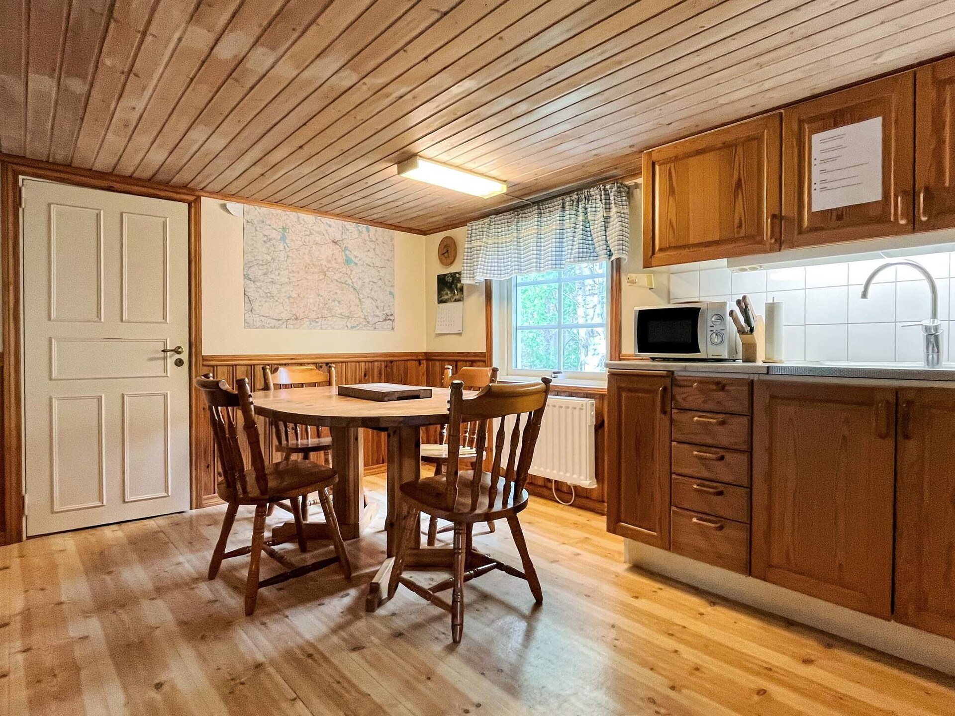 Vrijstaand vakantiehuis met sauna aan de golfbaan in Kristdala - foto 27