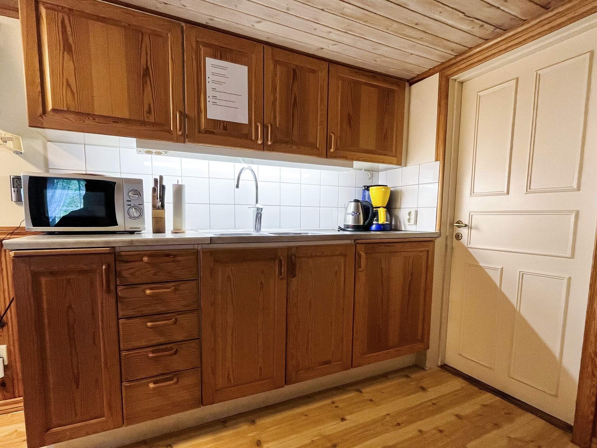 Vrijstaand vakantiehuis met sauna aan de golfbaan in Kristdala - foto 29