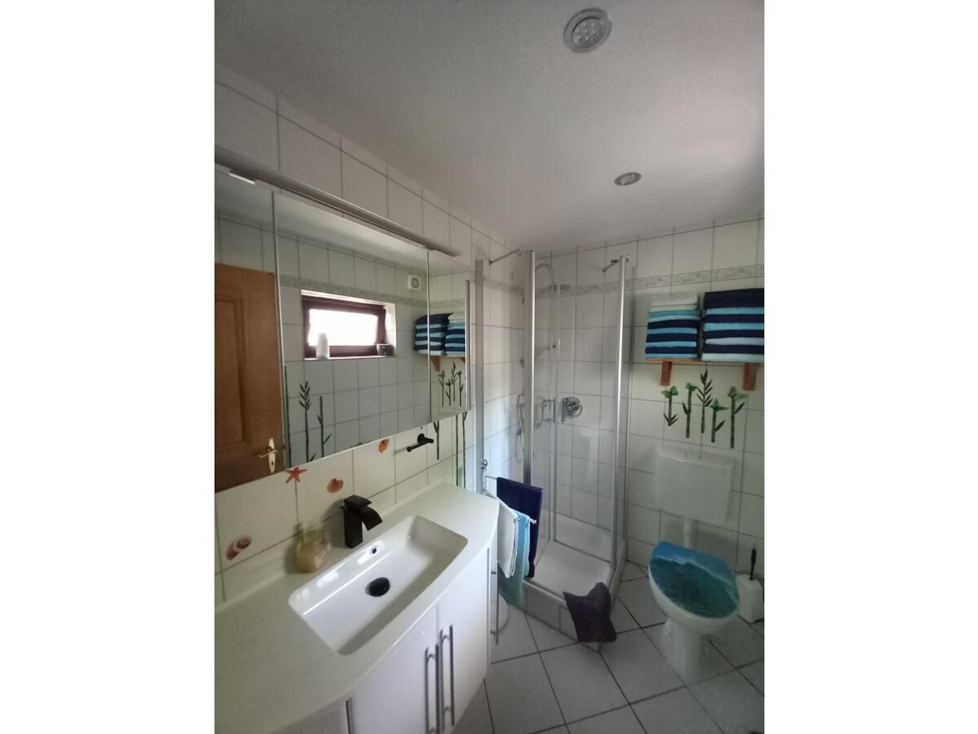 Ruim vakantiehuis in Zell-Mosel met terras aan de beek - foto 14