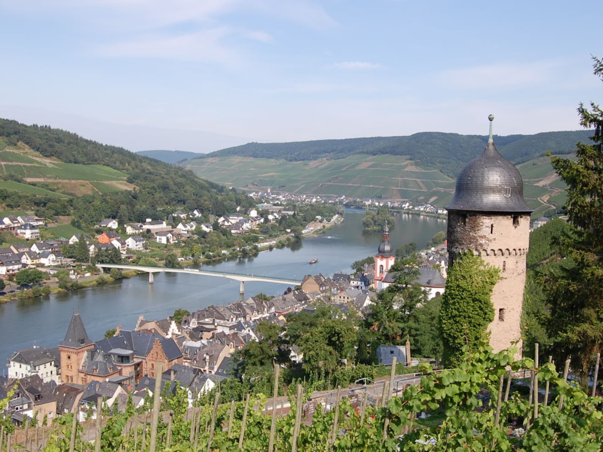 Ruim vakantiehuis in Zell-Mosel met terras aan de beek - foto 16