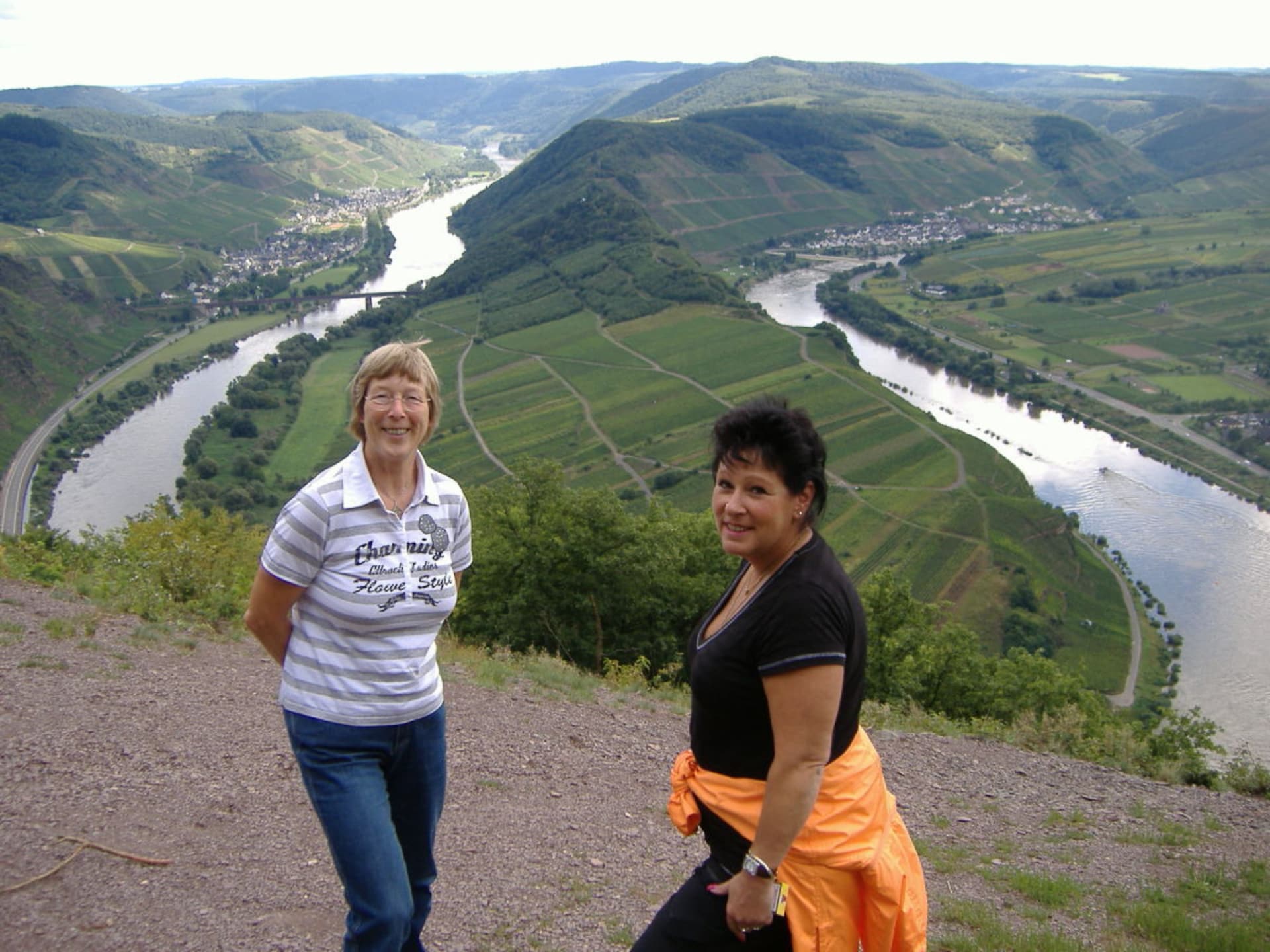 Ruim vakantiehuis in Zell-Mosel met terras aan de beek - foto 18