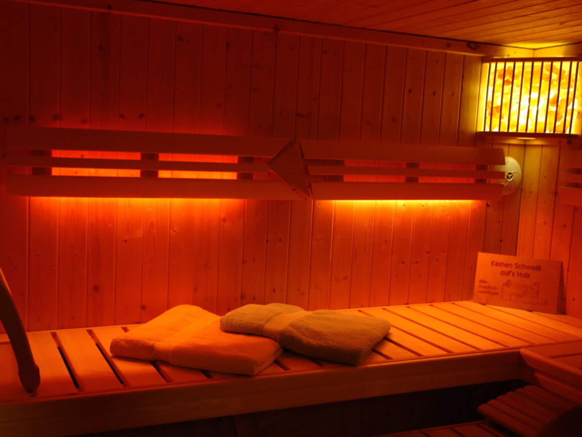 Op 800m van het centrum: Modern vakantiehuis in Ostseebad Heringsdorf - foto 10