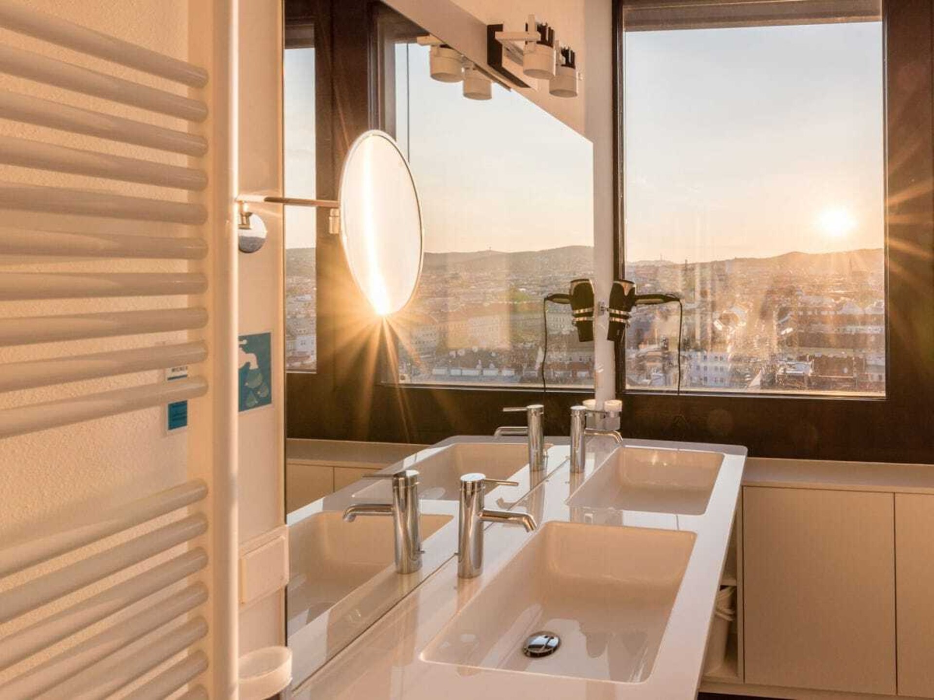 Panoramisch appartement op 11e etage met uitzicht over de wijngaarden van Wenen - foto 11