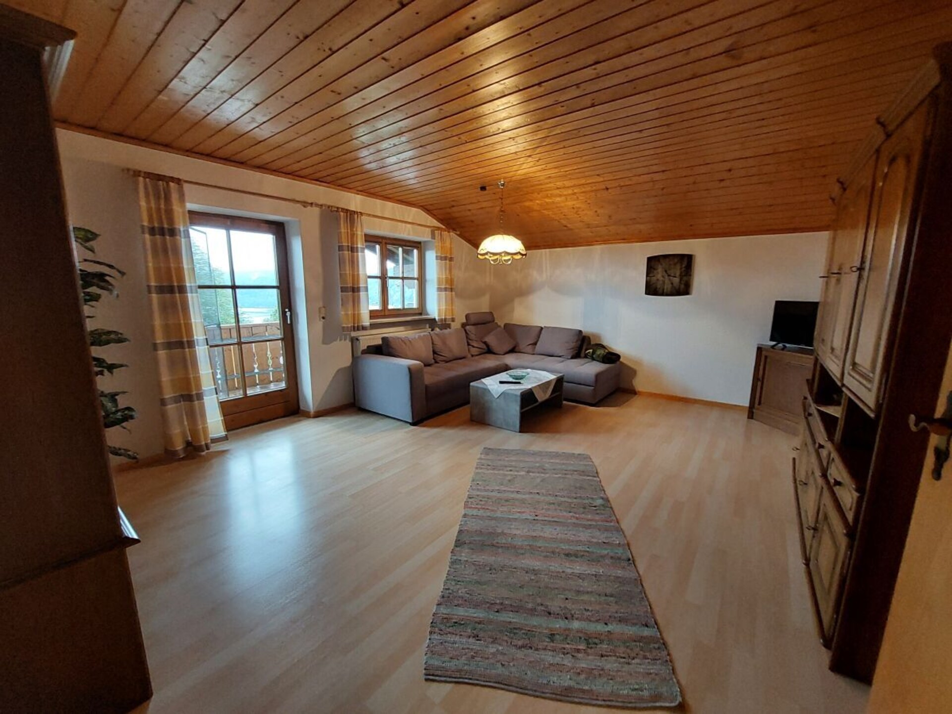Ruim vakantiehuis in Füssen met uitzicht op bergen en meer · 4 pers. - foto 7