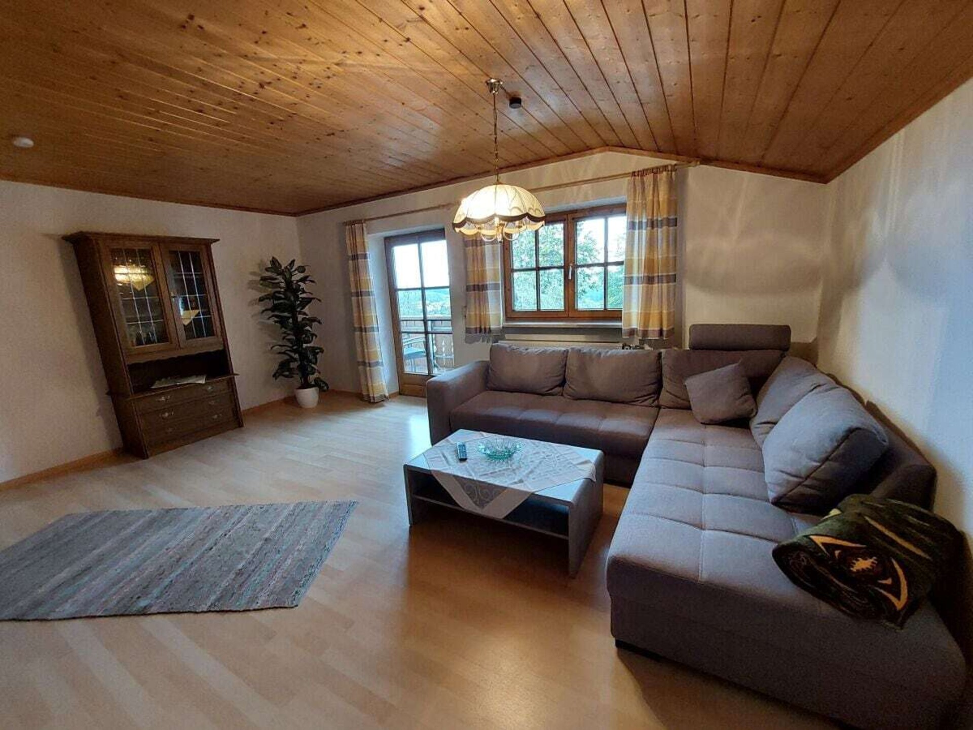 Ruim vakantiehuis in Füssen met uitzicht op bergen en meer · 4 pers. - foto 8