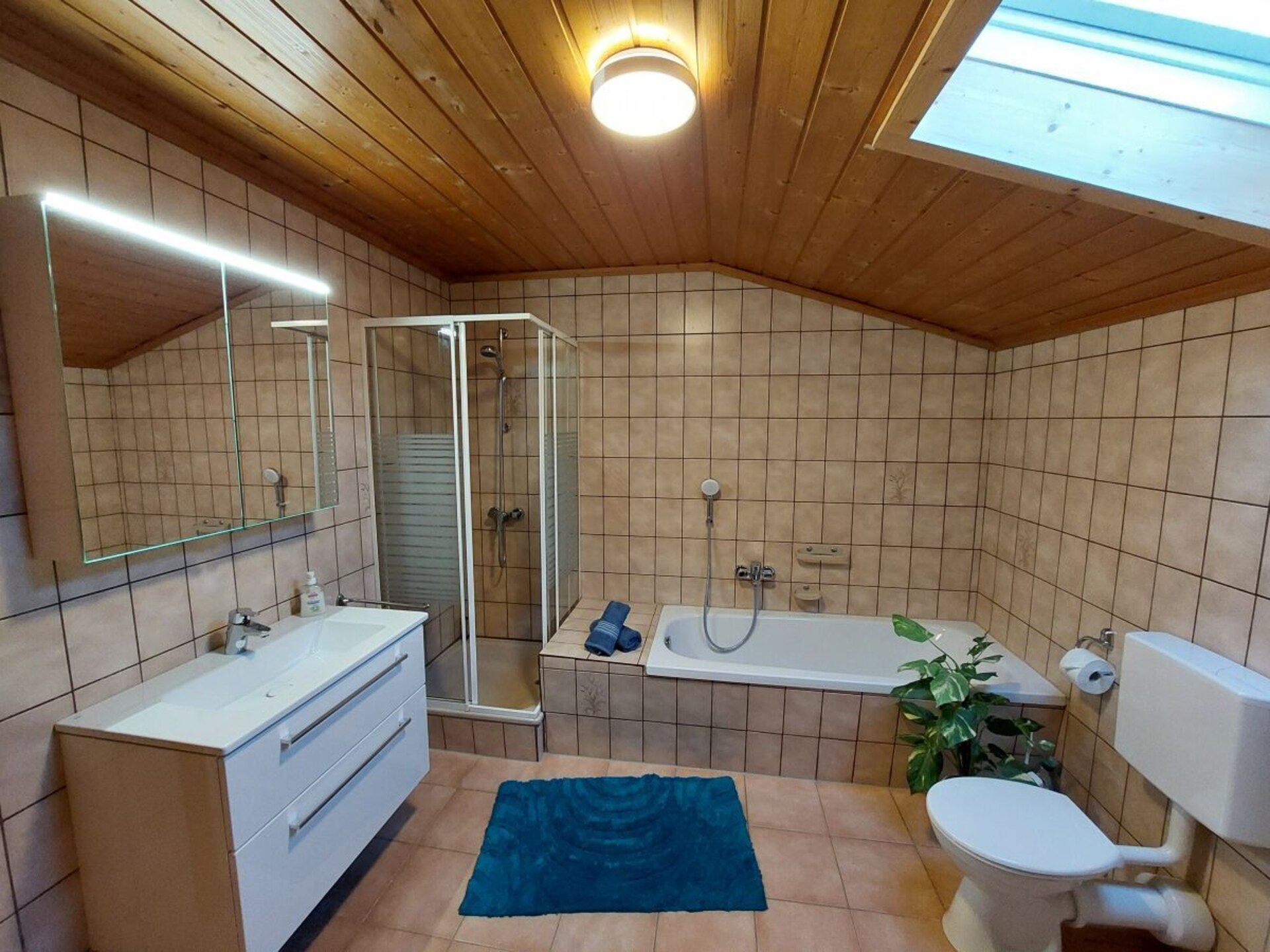 Ruim vakantiehuis in Füssen met uitzicht op bergen en meer · 4 pers. - foto 11