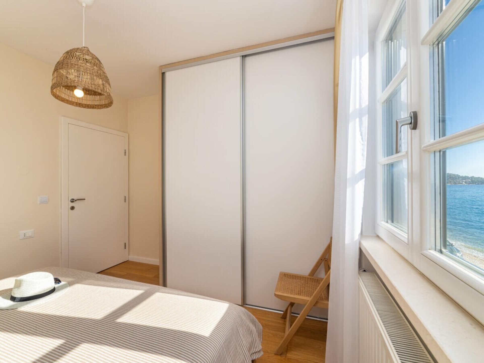 6-persoons vakantiehuis in het centrum van Zaostrog - foto 11