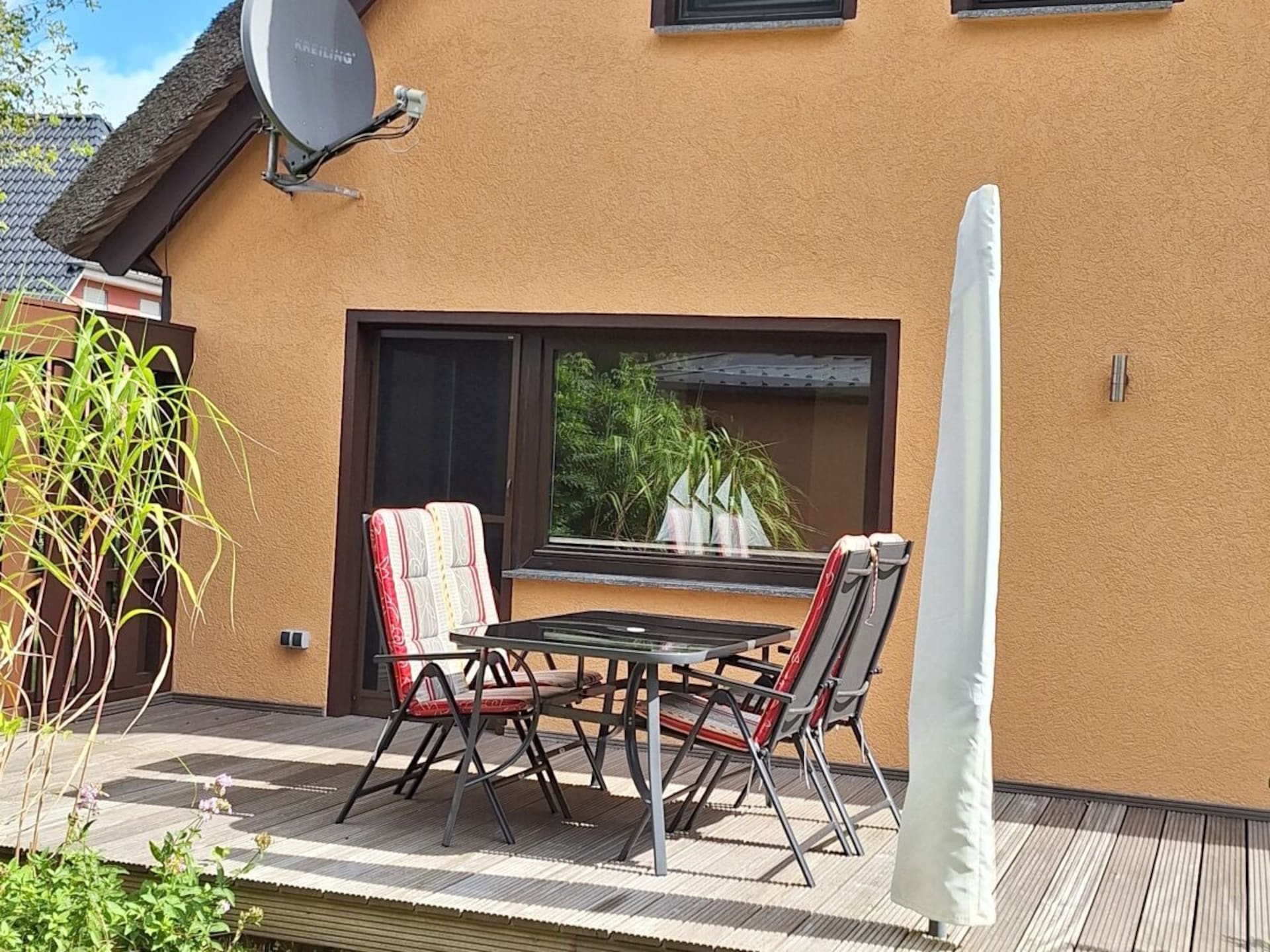 Centraal gelegen vakantiehuis met rieten dak in Ostseebad Prerow - foto 4
