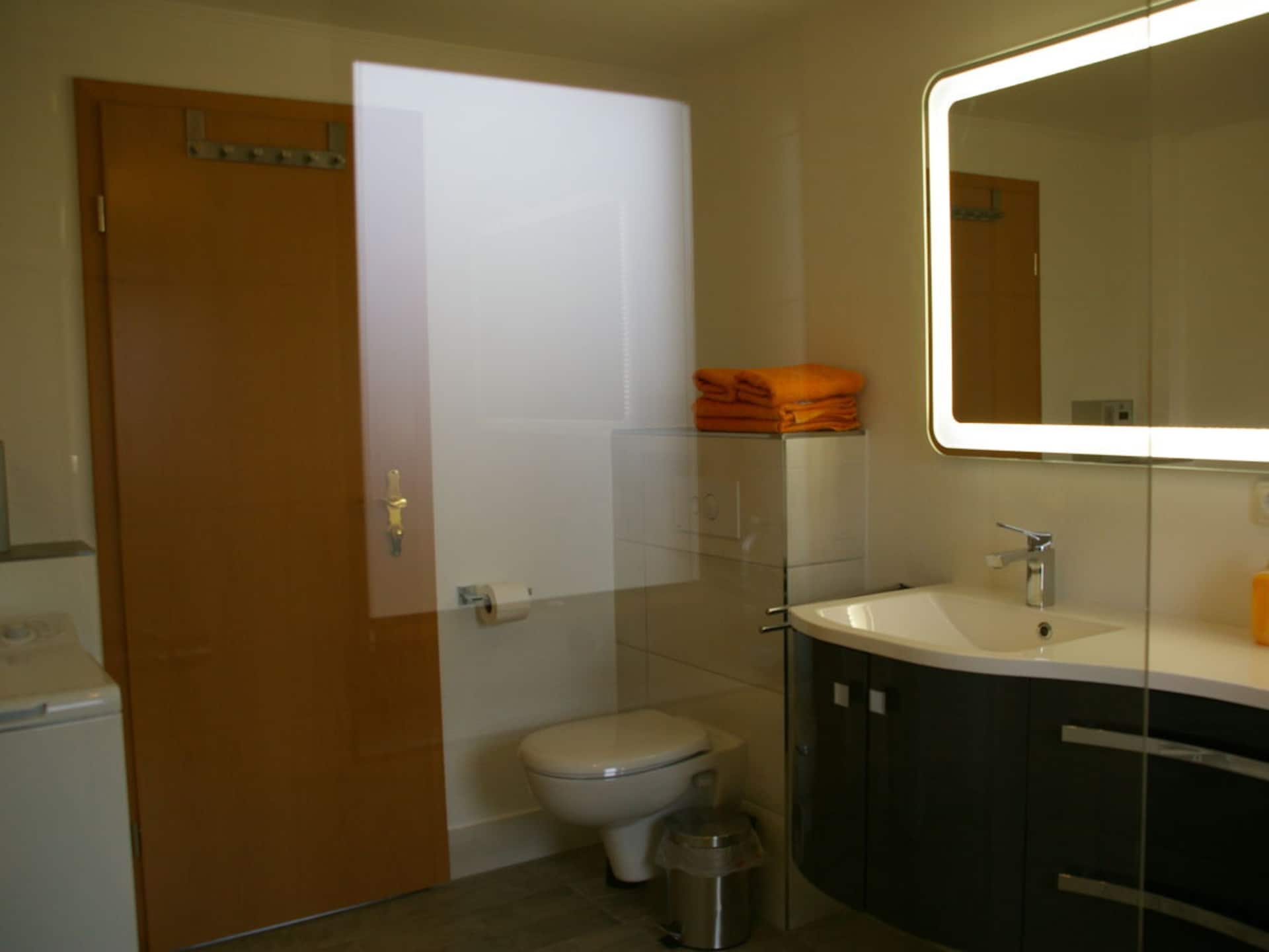 Centraal gelegen vakantiehuis met rieten dak in Ostseebad Prerow - foto 9