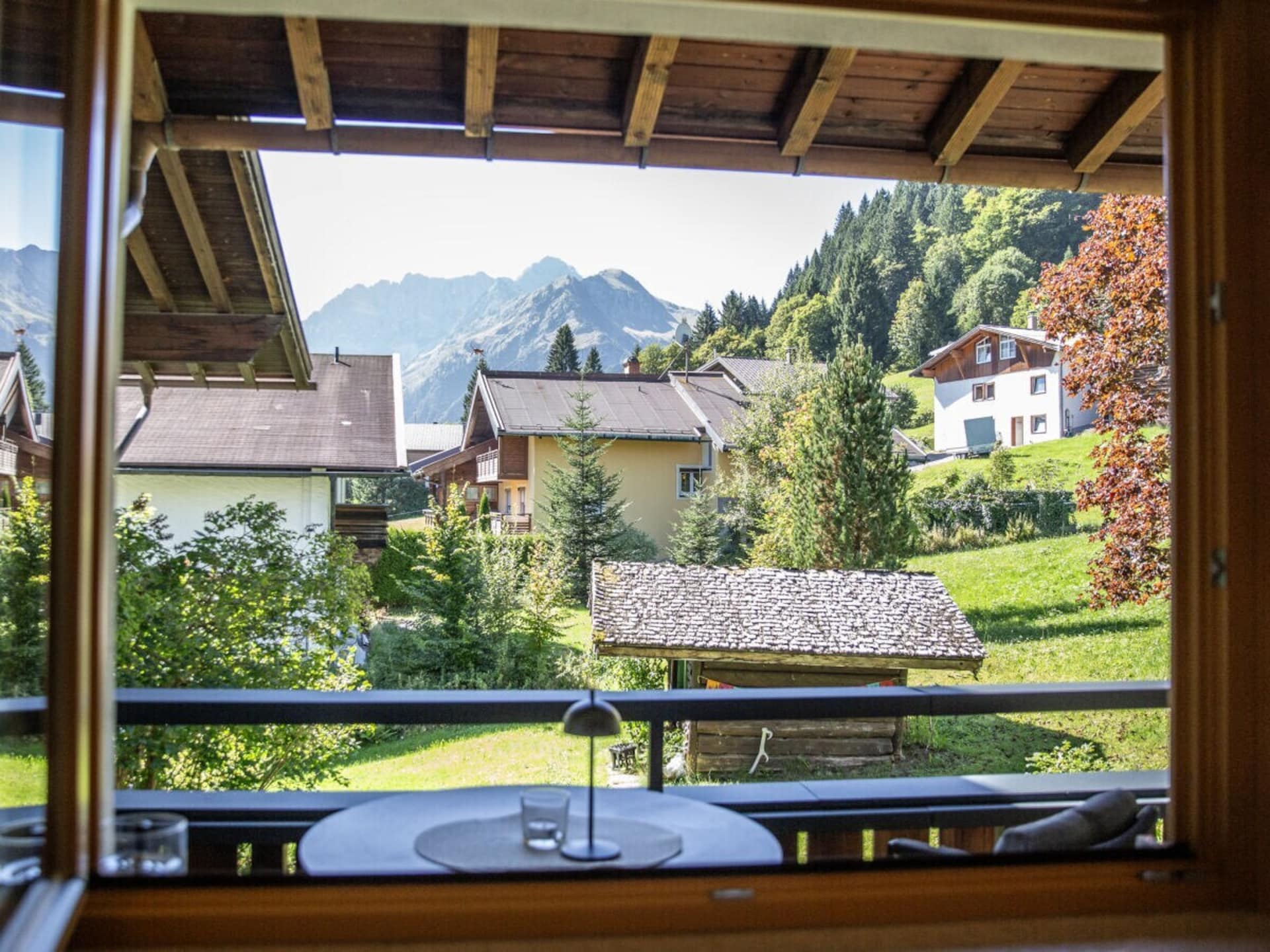 2-persoons vakantiehuis in Mittelberg met uitzicht op de bergen - foto 8