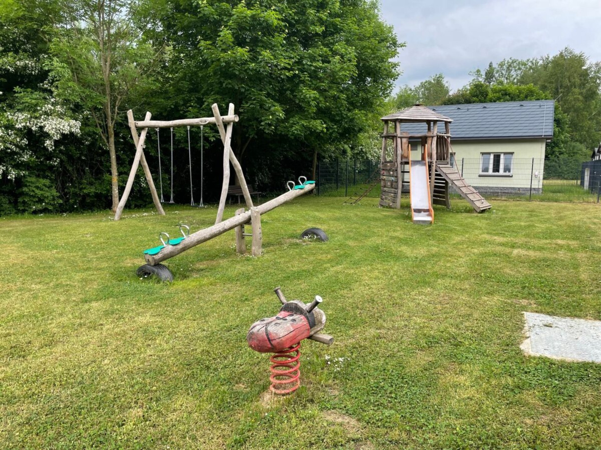 Gezellig vakantiehuis met tuin in het Ertsgebergte, vlakbij Heidersdorf - foto 16