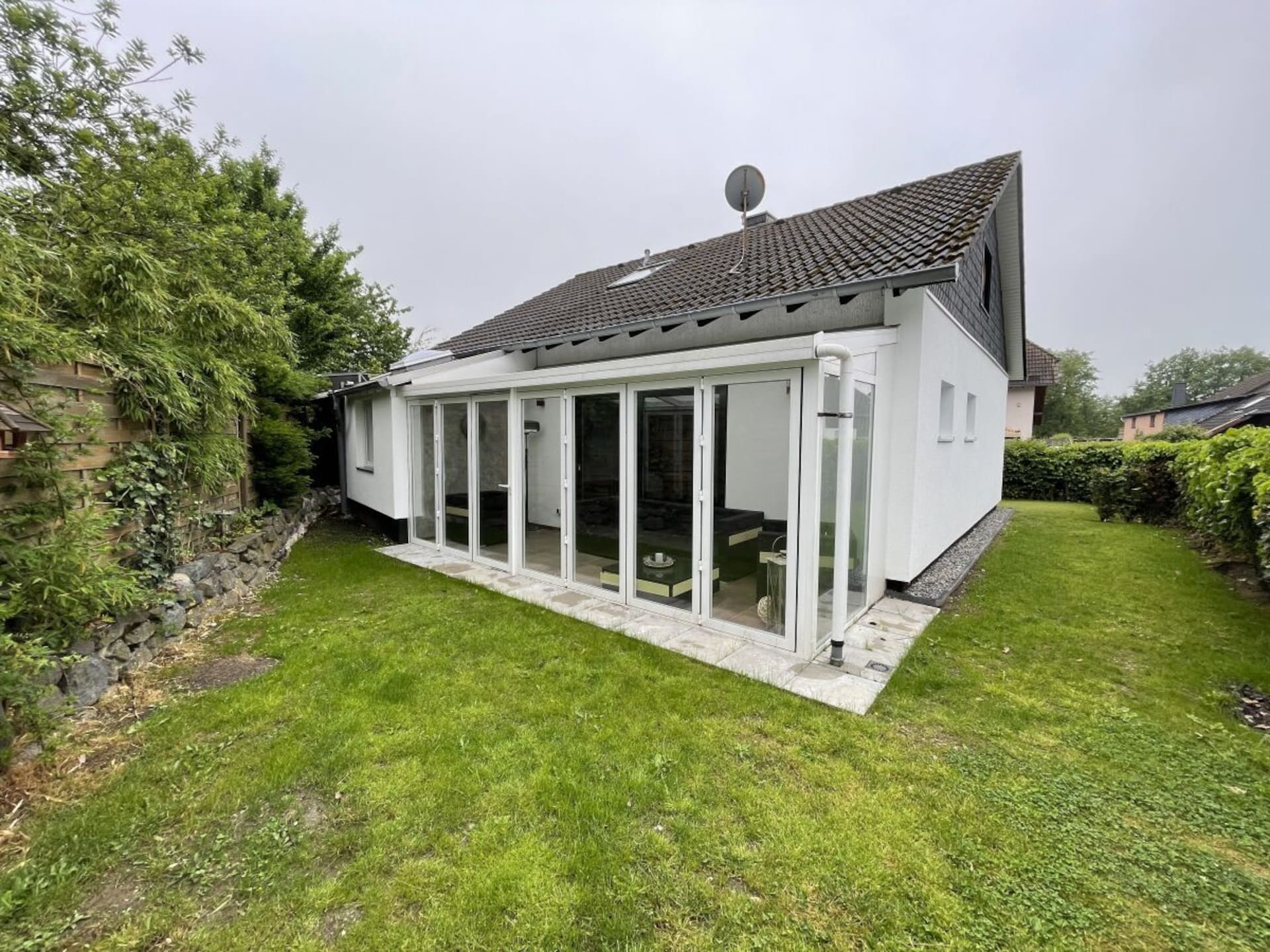 Op 1,0 km van centrum Monschau: modern vakantiehuis voor 6 personen - foto 2