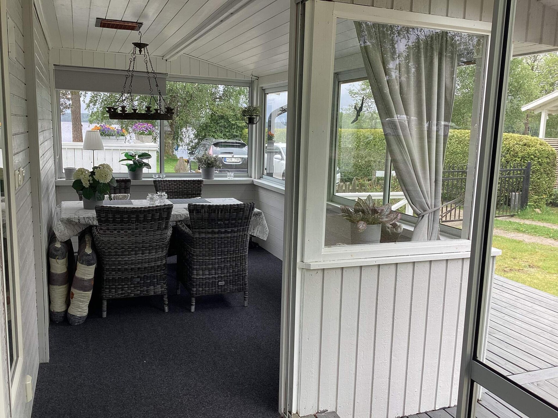 Vrijstaand vakantiehuis aan het meer in Hyltebruk met eigen terras - foto 7