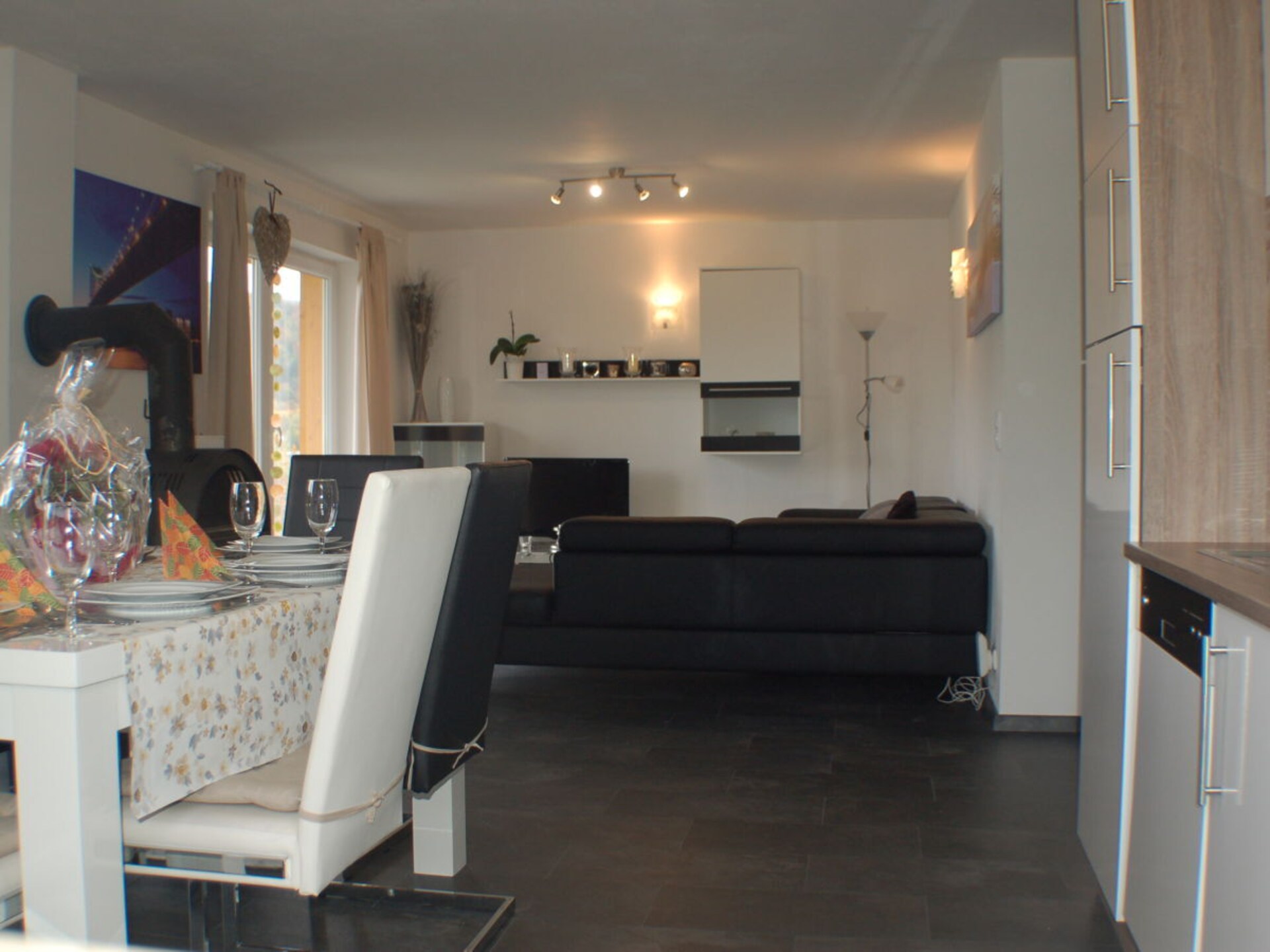 Comfortabel vakantiehuis met sauna en houtkachel in Rieden - foto 9