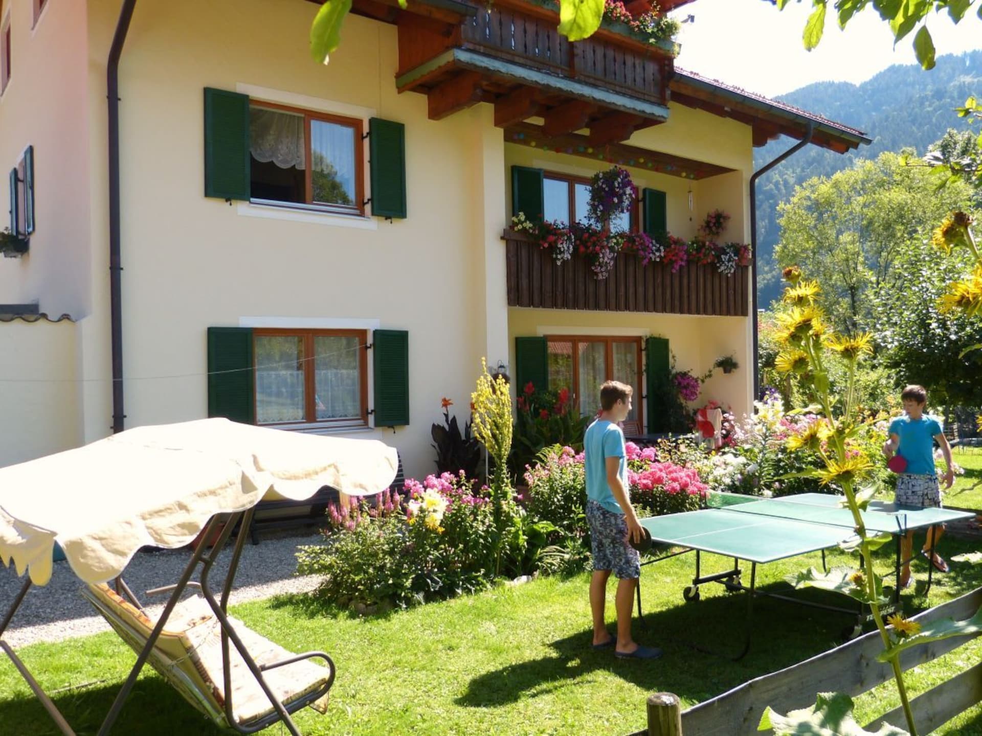 Aan de piste: Sfeervol vakantiehuis in centrum van Aschau-Sachrang - foto 2