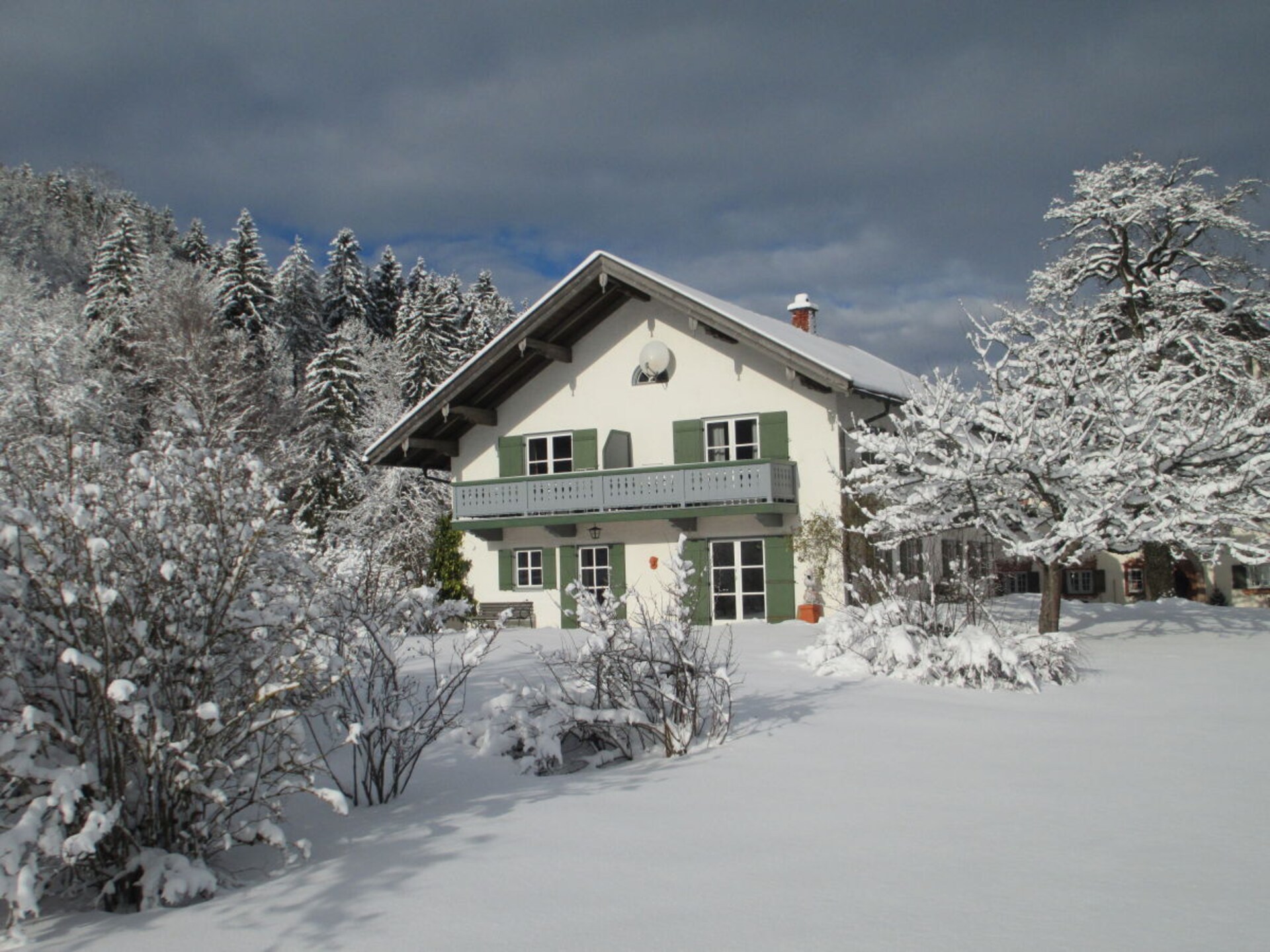 Gezellig vakantiehuis in Ruhpolding met balkon en zwembad - foto 4