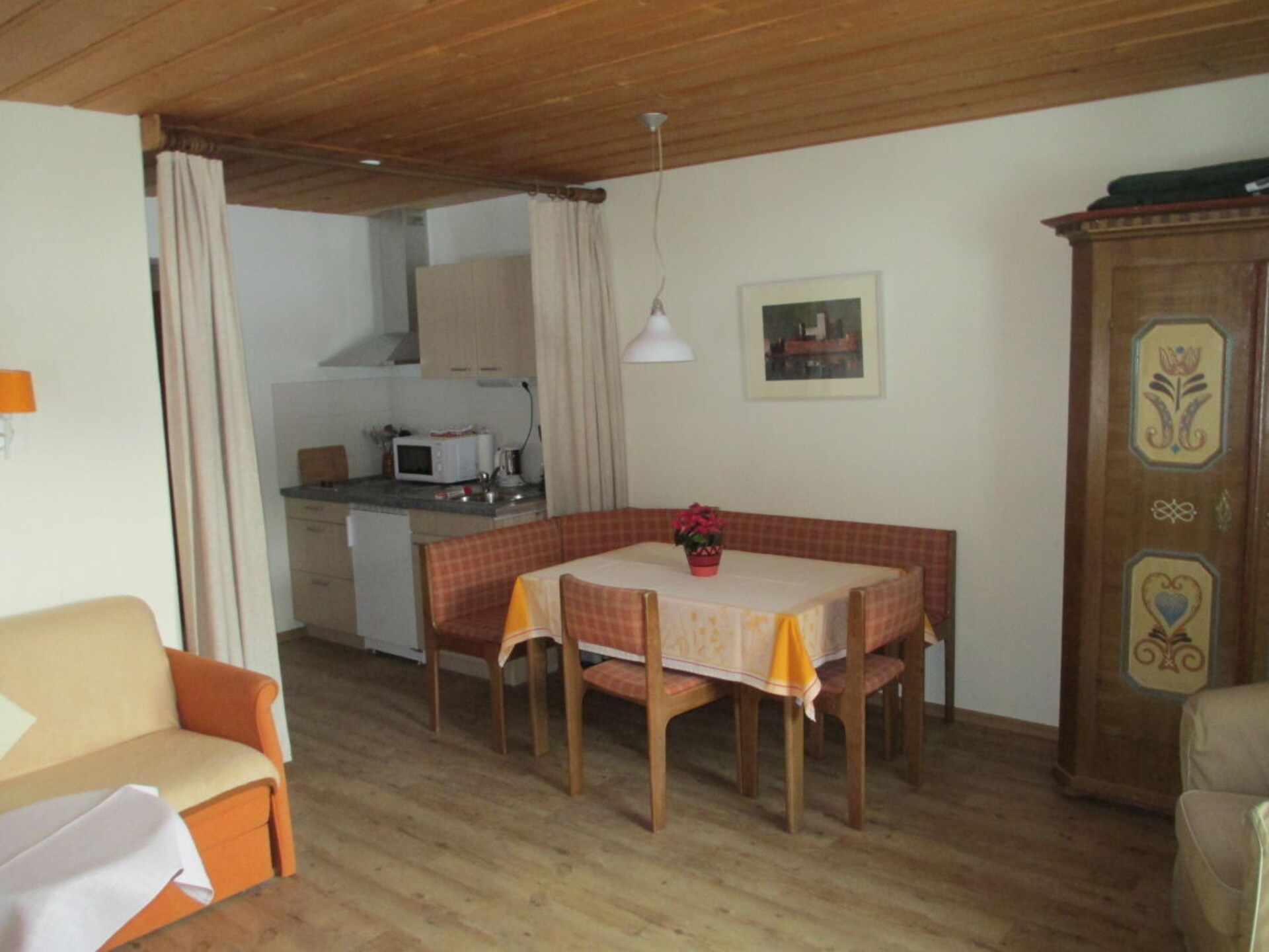 Gezellig vakantiehuis in Ruhpolding met balkon en zwembad - foto 9