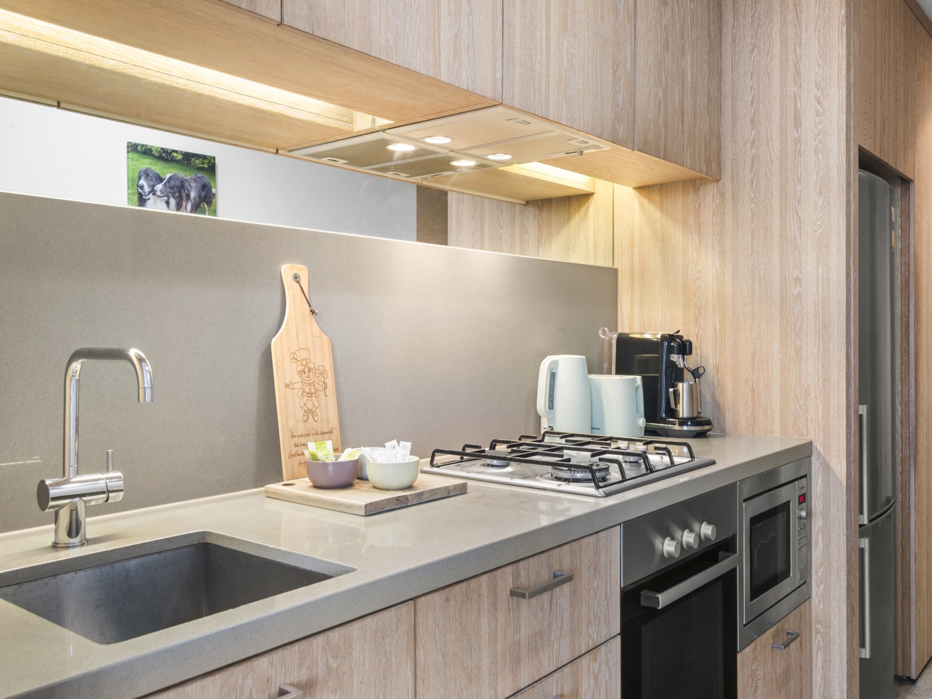 Licht appartement met skyline-uitzicht in South Yarra - foto 6