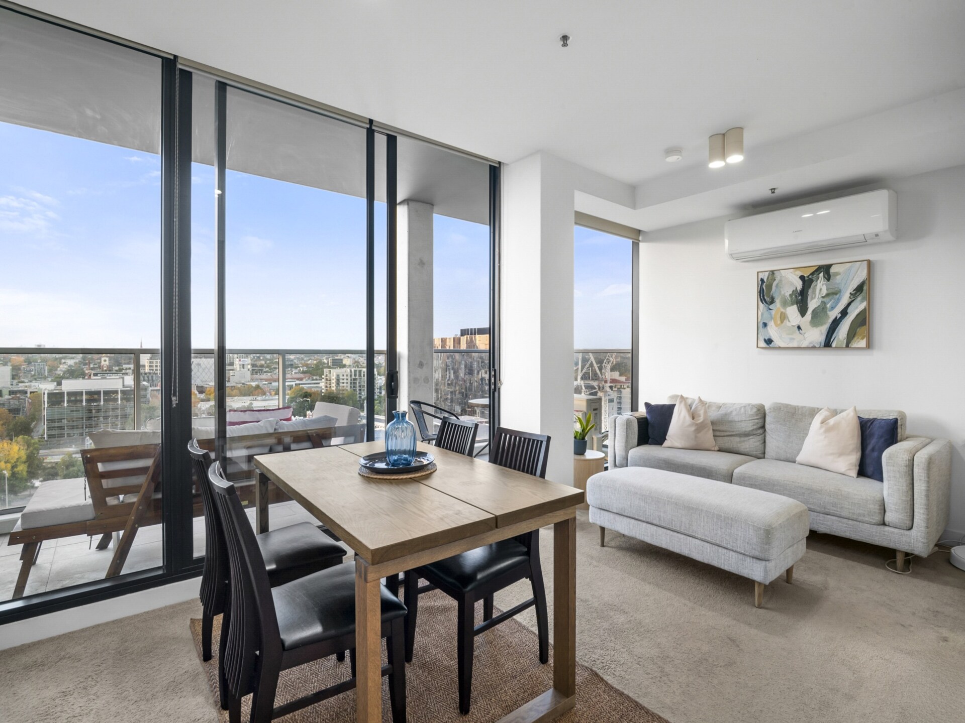 Licht appartement met skyline-uitzicht in South Yarra - foto 7