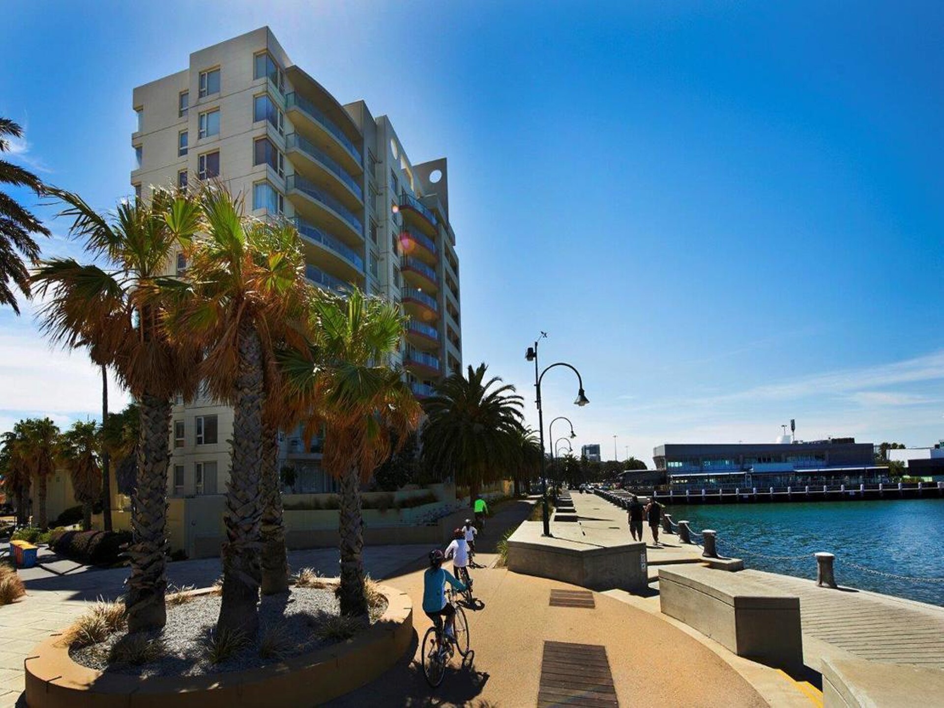 Licht appartement op 2 minuten van het strand in Port Melbourne - foto 21