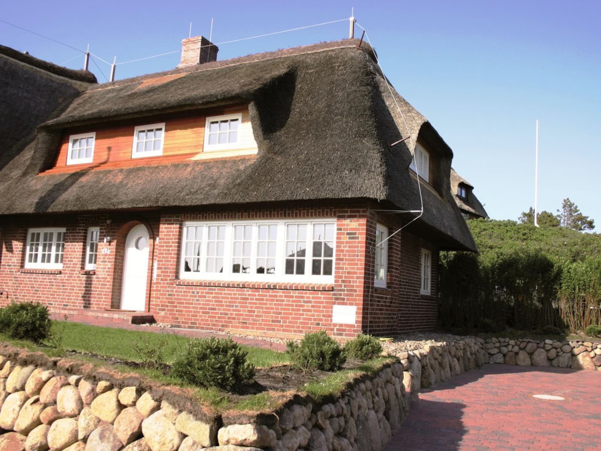 Centraal gelegen vakantiehuis met rieten dak in Sylt OT Rantum - foto 2