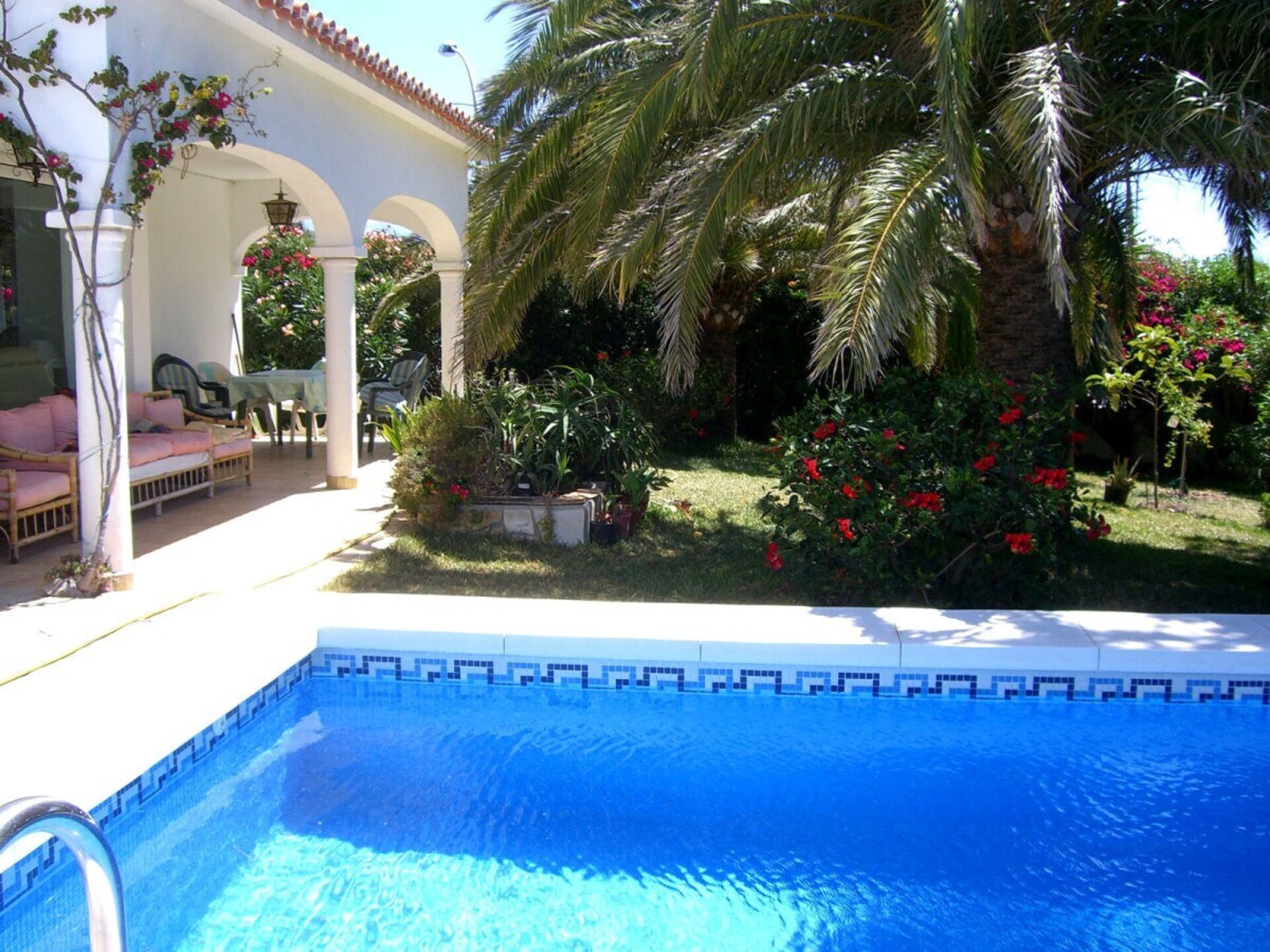 Vakantiehuis met privézwembad en zeezicht in Caleta de Velez - foto 2