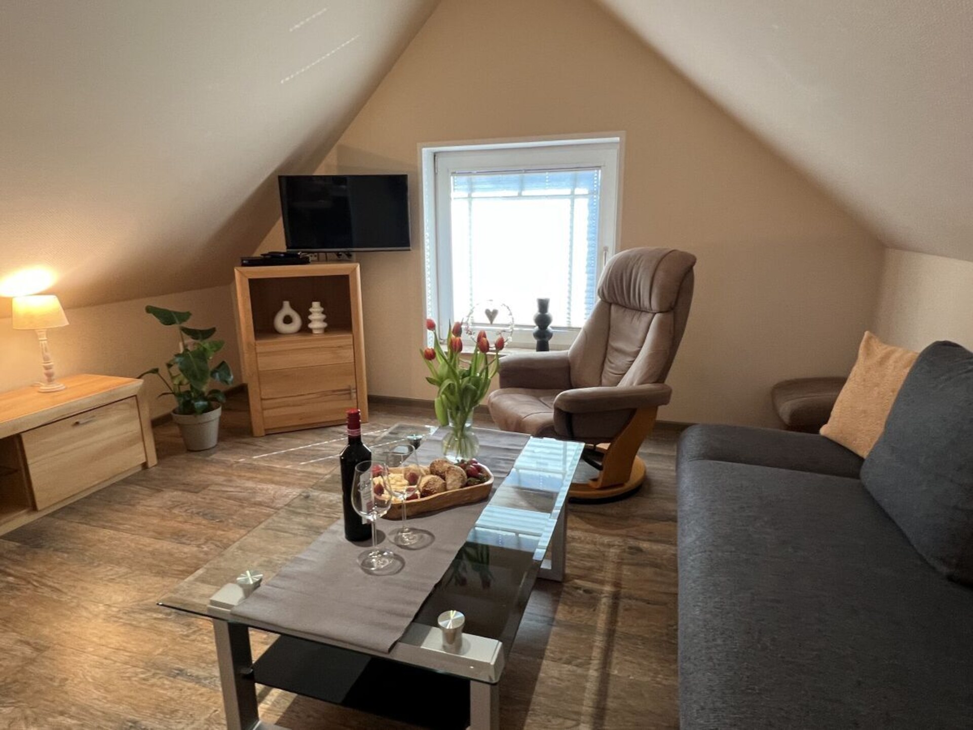 Sfeervol vakantiehuis aan het kanaal in Ditzum - foto 4
