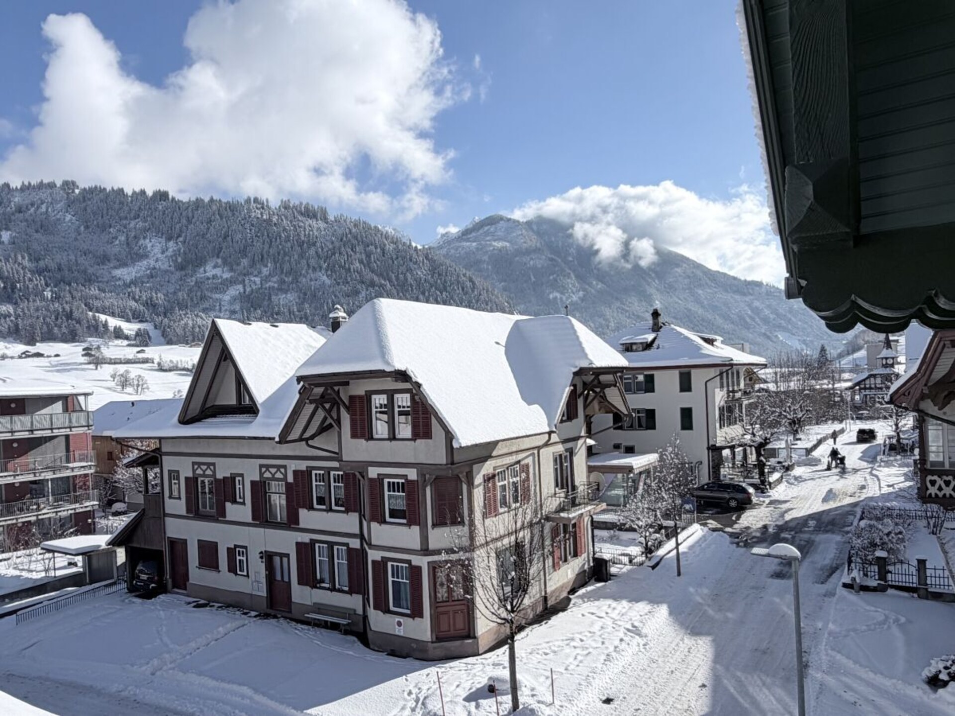 4-persoons vakantiehuis in het centrum van Zweisimmen - foto 32