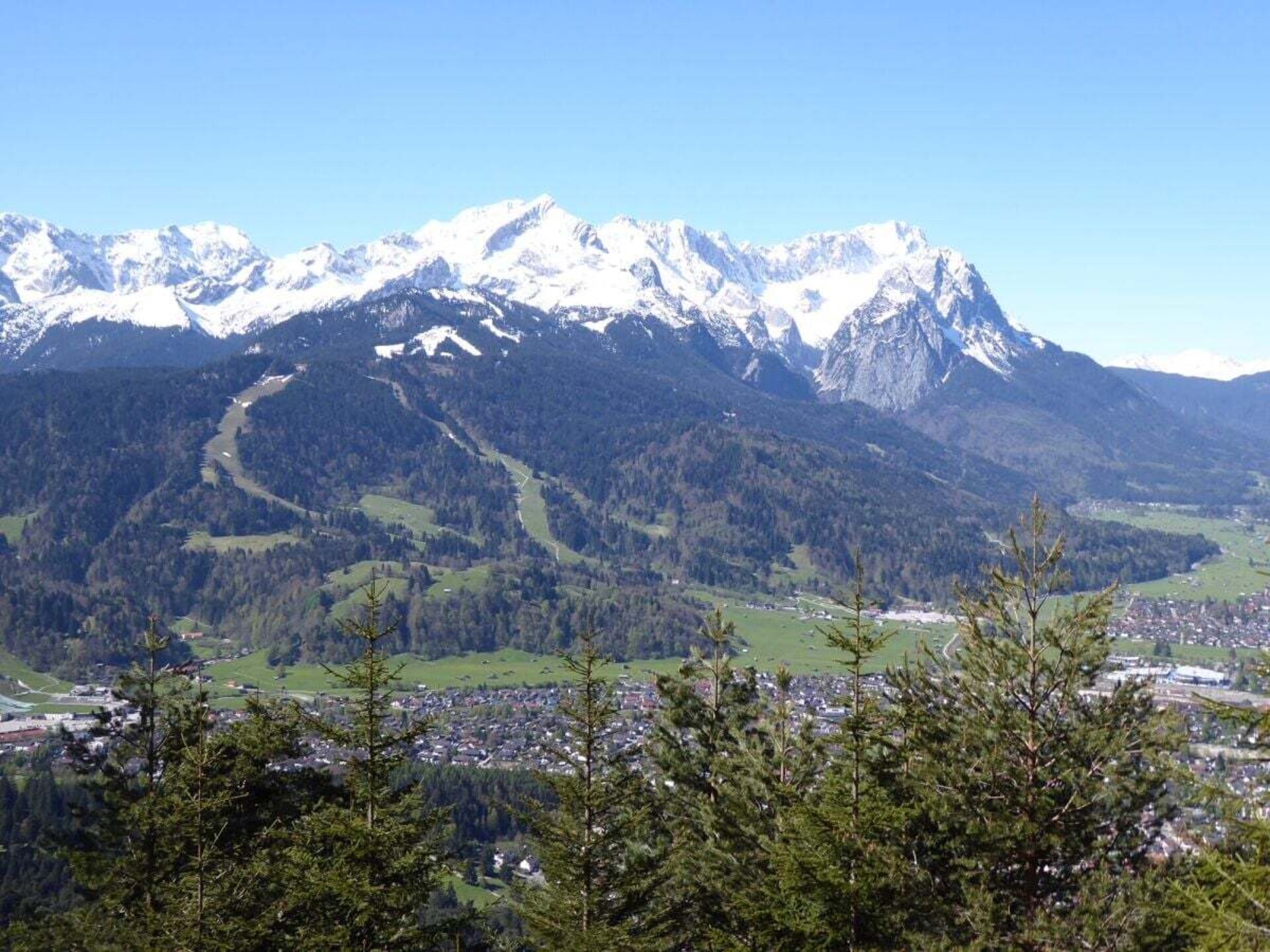 Modern vakantiehuis met bergpanorama in Garmisch-Partenkirchen - foto 26