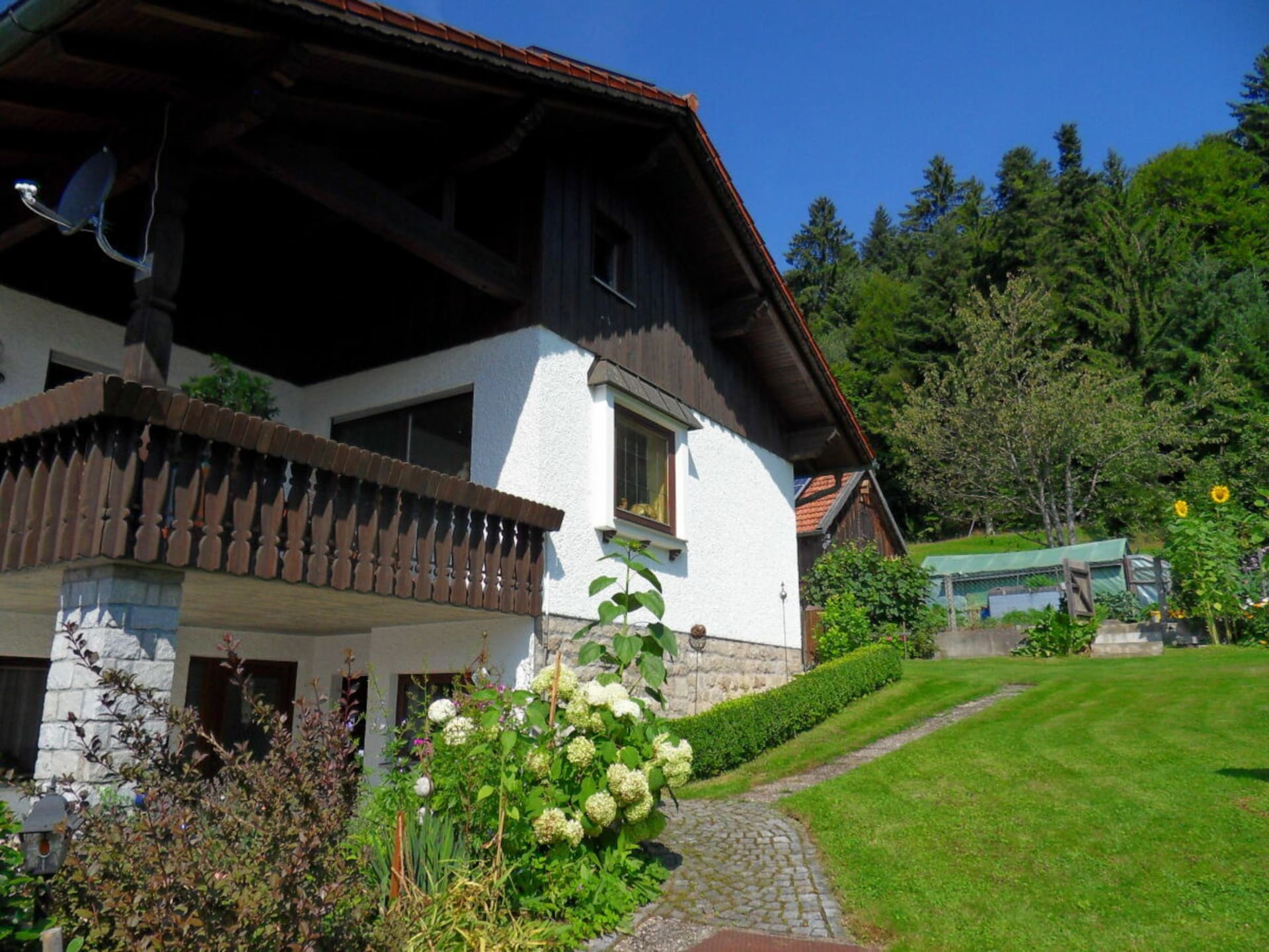 5-persoons vakantiehuis in Waldkirchen met terras en uitzicht - foto 12