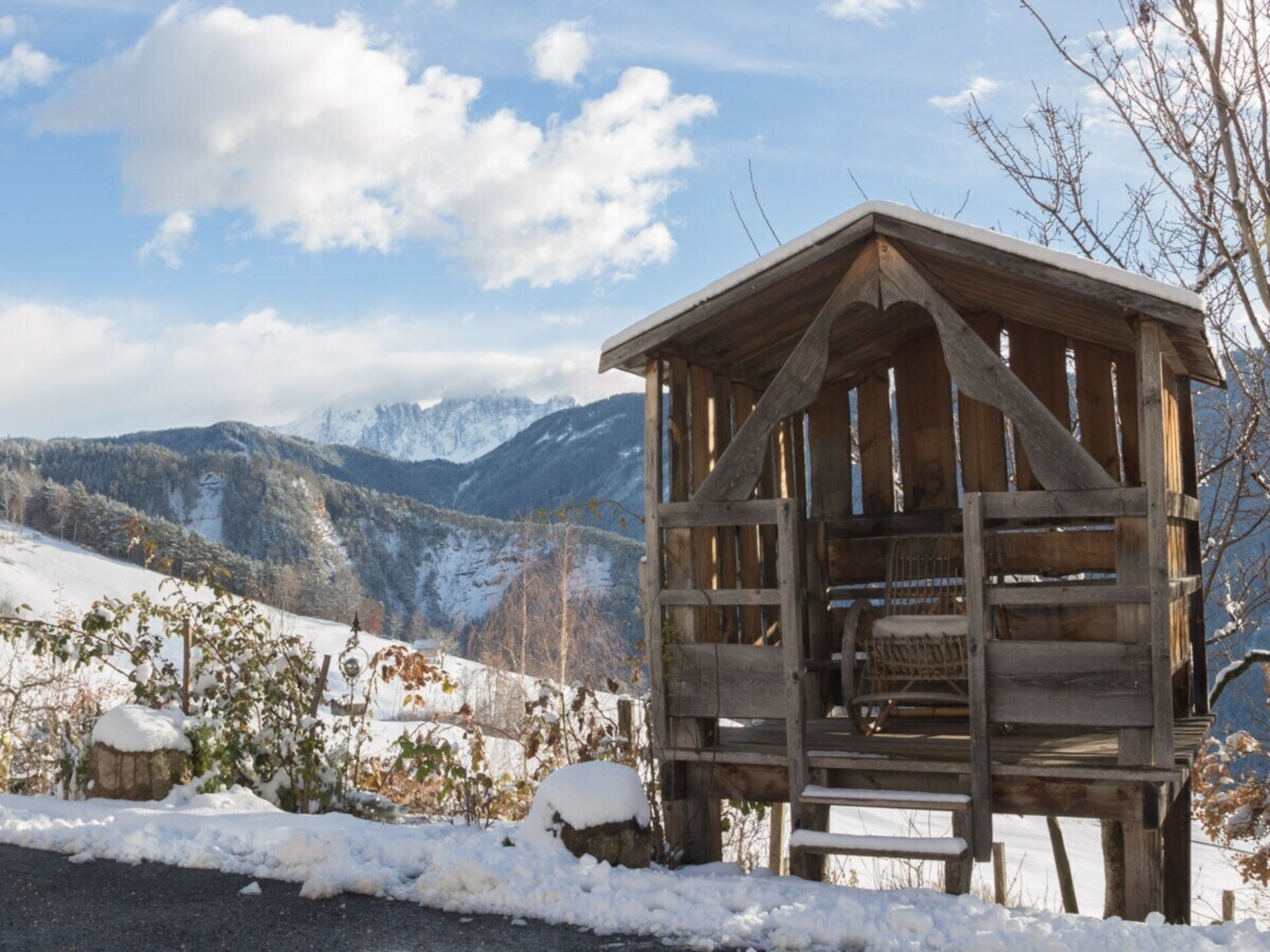 Sfeervol vakantiehuis met uitzicht op het Latemargebergte in Völs am Schlern · 4 pers. - foto 9
