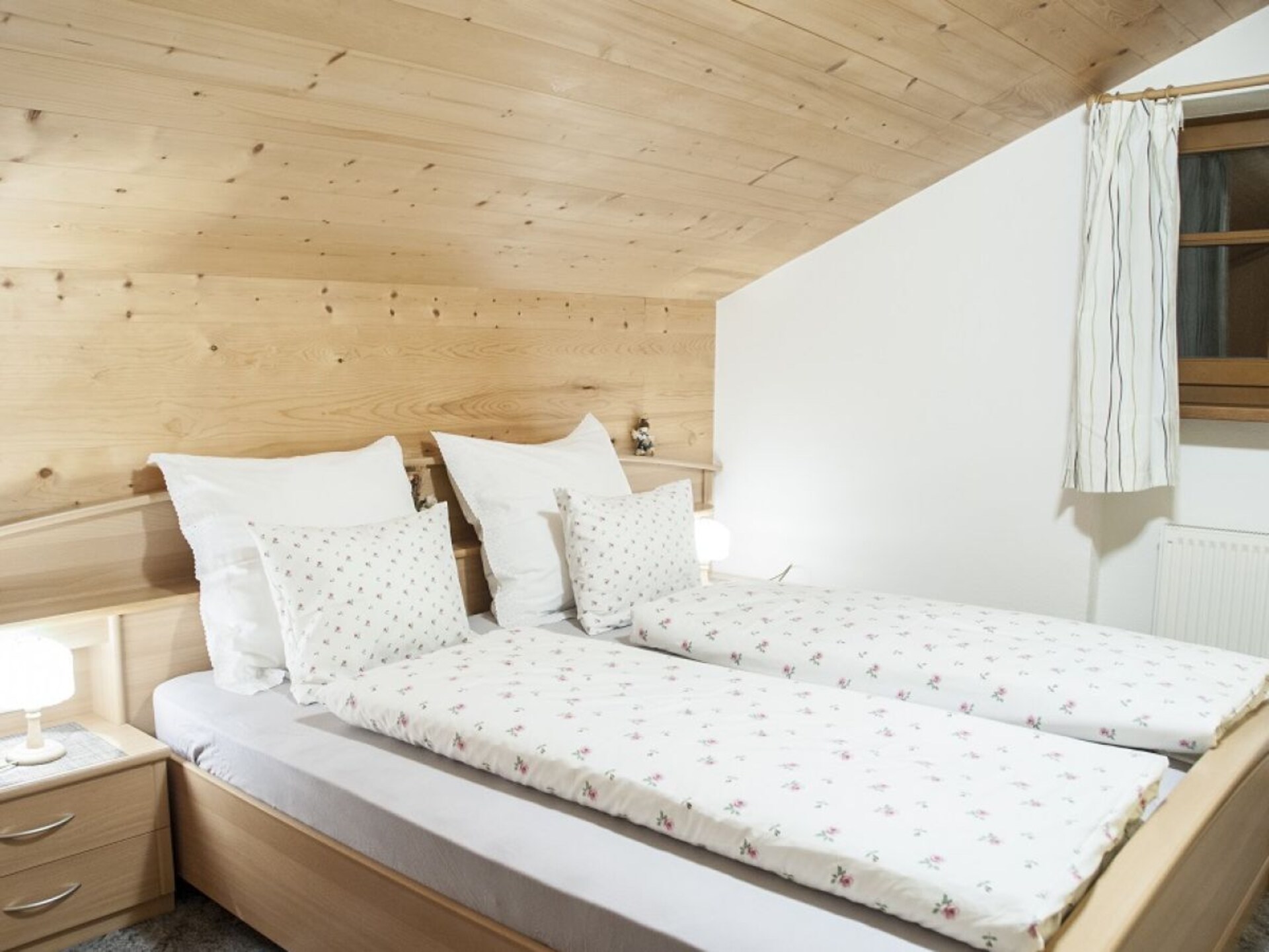 Sfeervol vakantiehuis met uitzicht op het Latemargebergte in Völs am Schlern · 4 pers. - foto 15