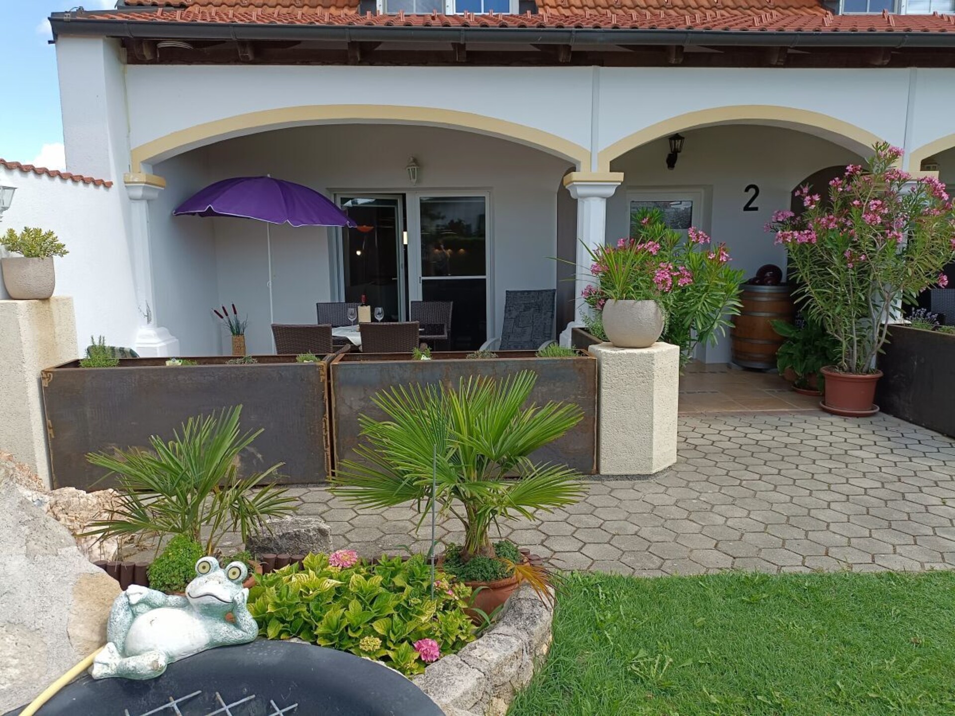 5-persoons vakantiehuis in het centrum van Mörbisch - foto 14