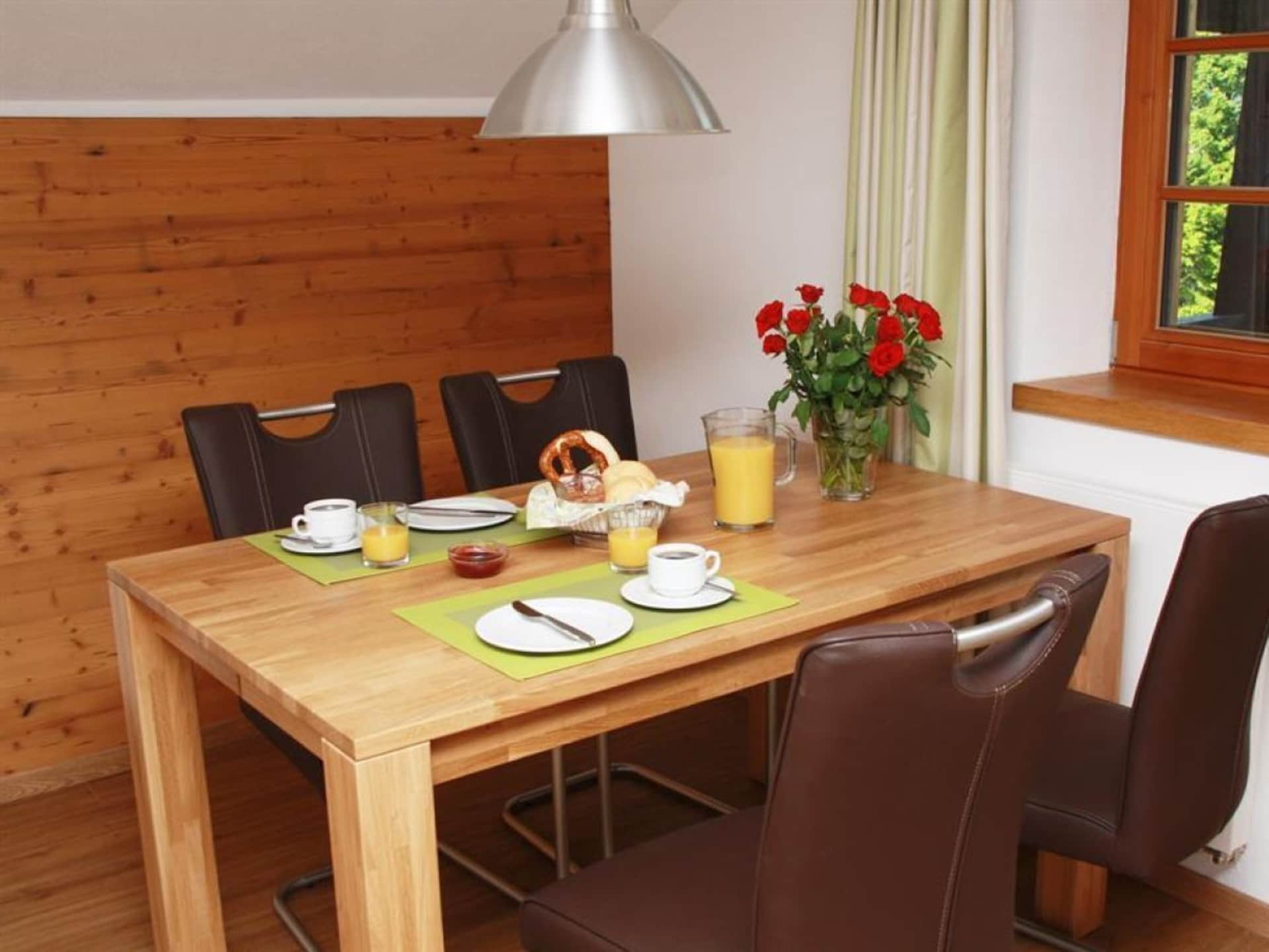 Centrum op 1,0 km: Milieuvriendelijk vakantiehuis in Fischen - foto 8