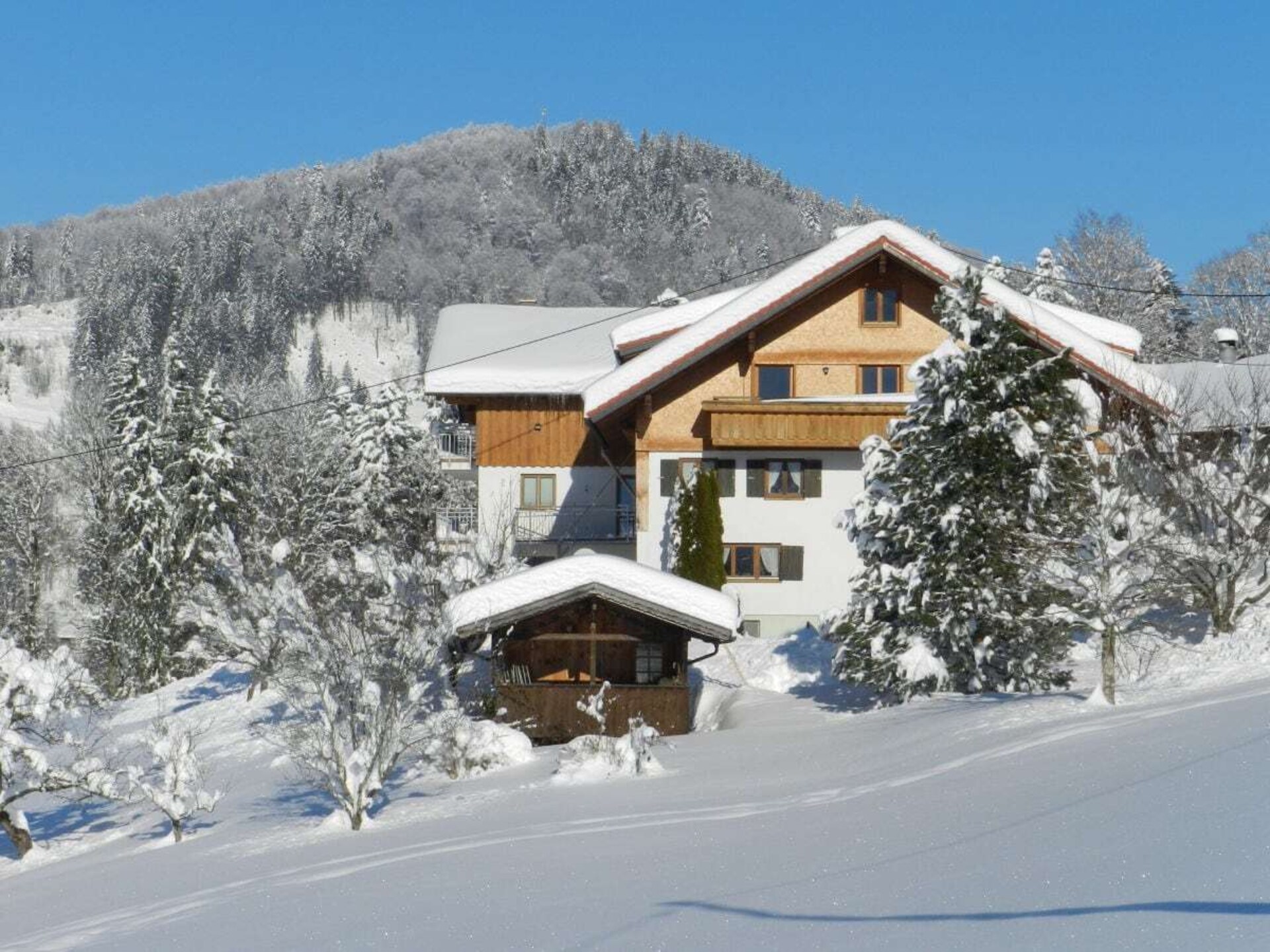 Sfeervol vakantiehuis in Oberstaufen met zonneterras - foto 3