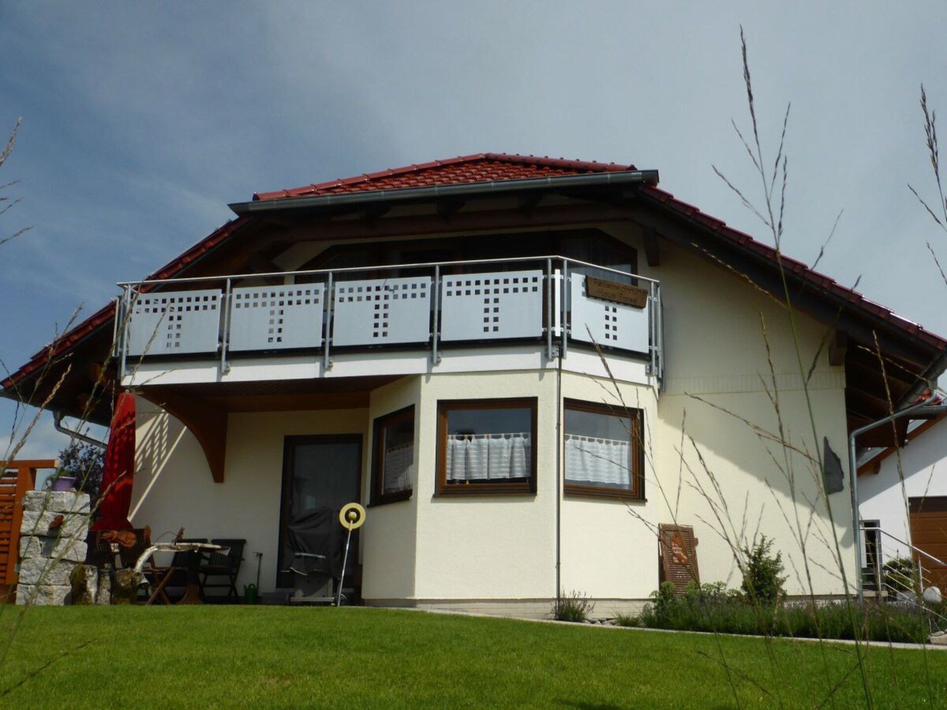 Op 1,0 km van het centrum: modern vakantiehuis in Hayingen - foto 5