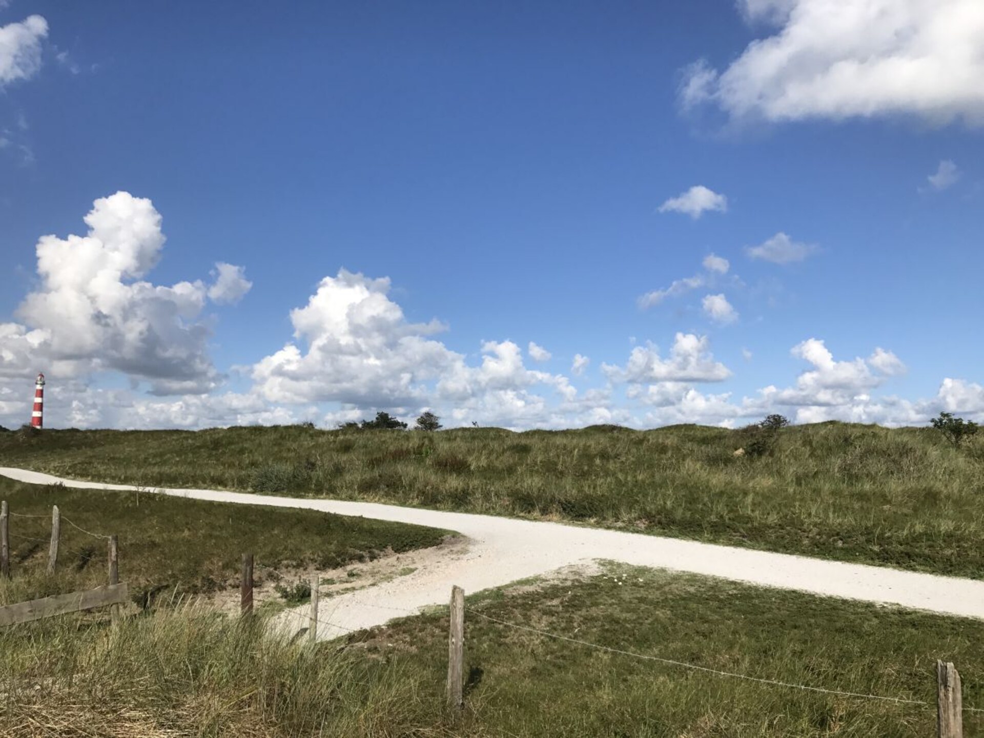 Op 1,0 km van centrum Hollum: vrijstaand vakantiehuis voor 6 personen - foto 23