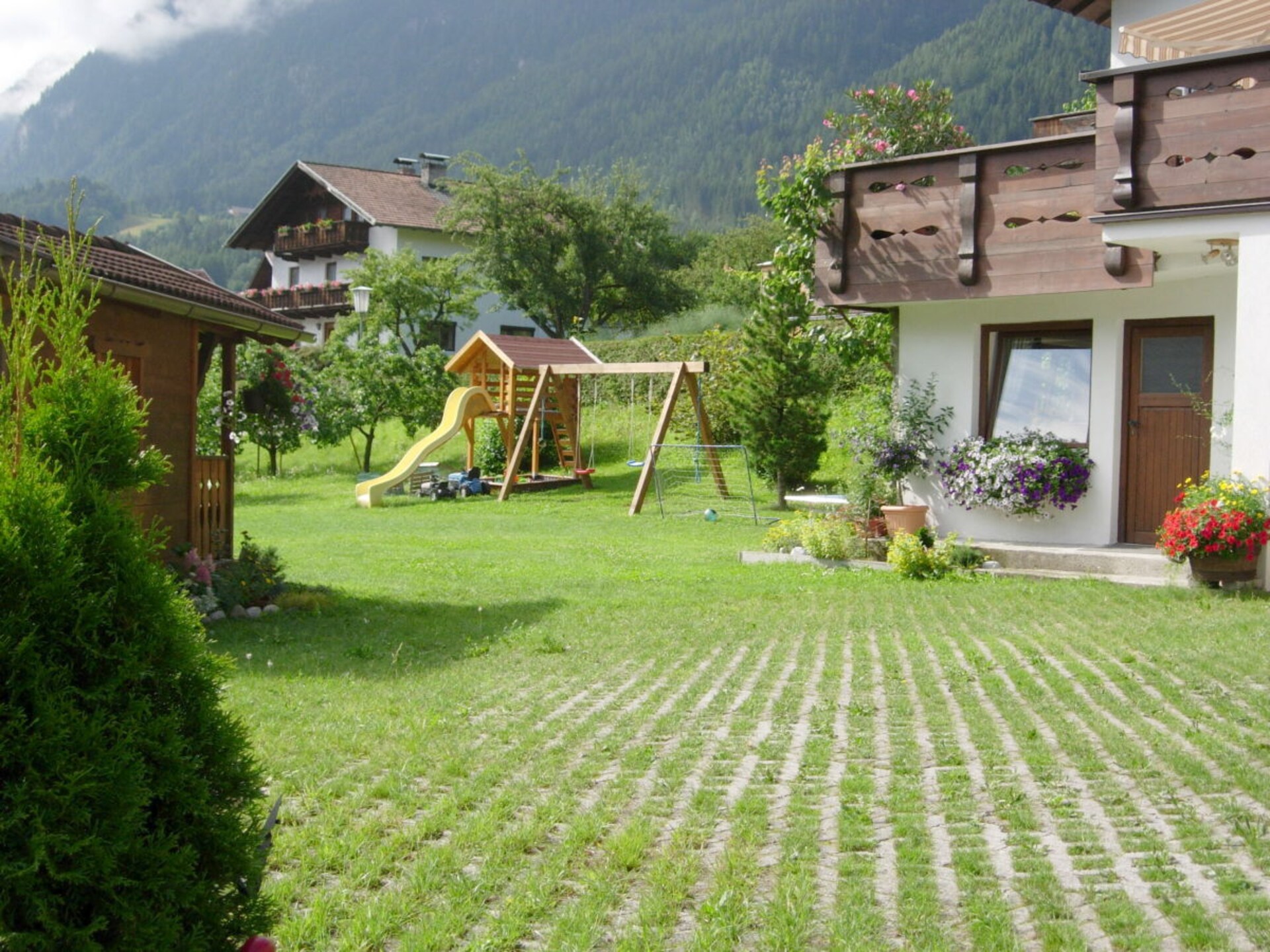 6-persoons vakantiehuis in het centrum van Sautens - foto 3