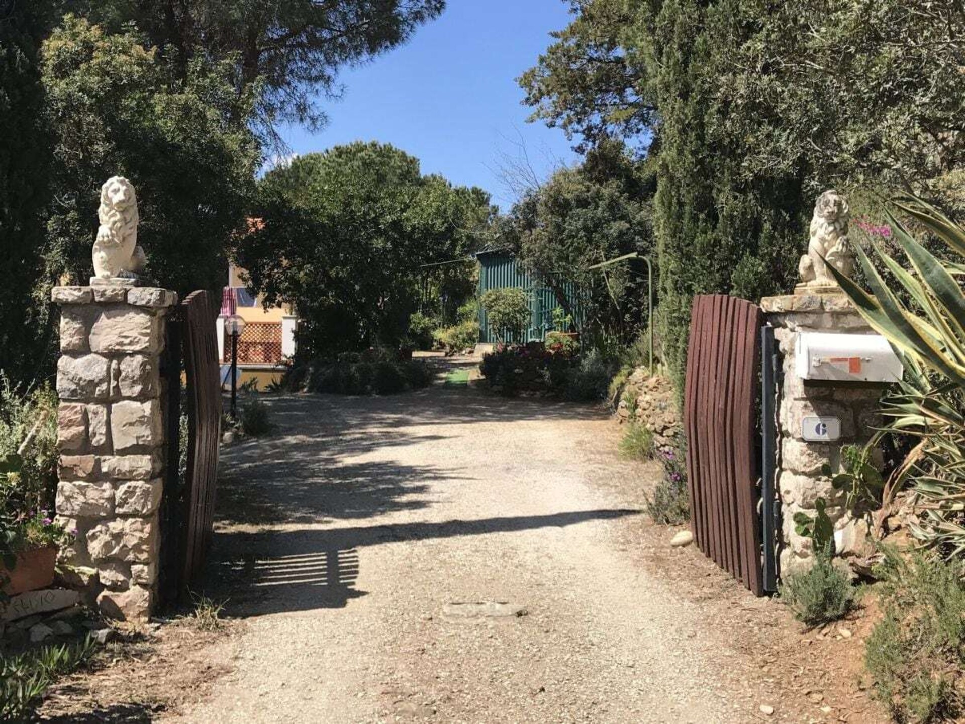 Rustgevend vakantiehuis in Capoliveri met panoramisch uitzicht - foto 7