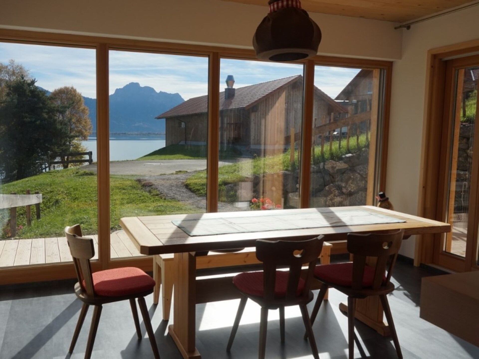 Ruim chalet in Rieden voor 8 personen met uitzicht op het meer - foto 8
