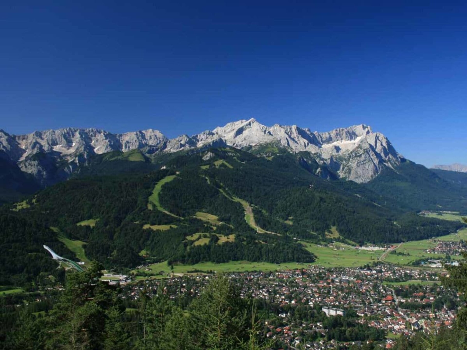 Modern vakantiehuis Am Kurpark in Garmisch-Partenkirchen - foto 12