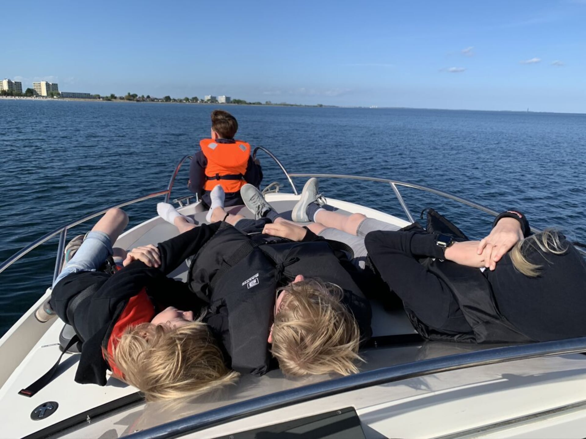 Op 1 km van het centrum: Unieke woonboot Sealoft in Grossenbrode - foto 18