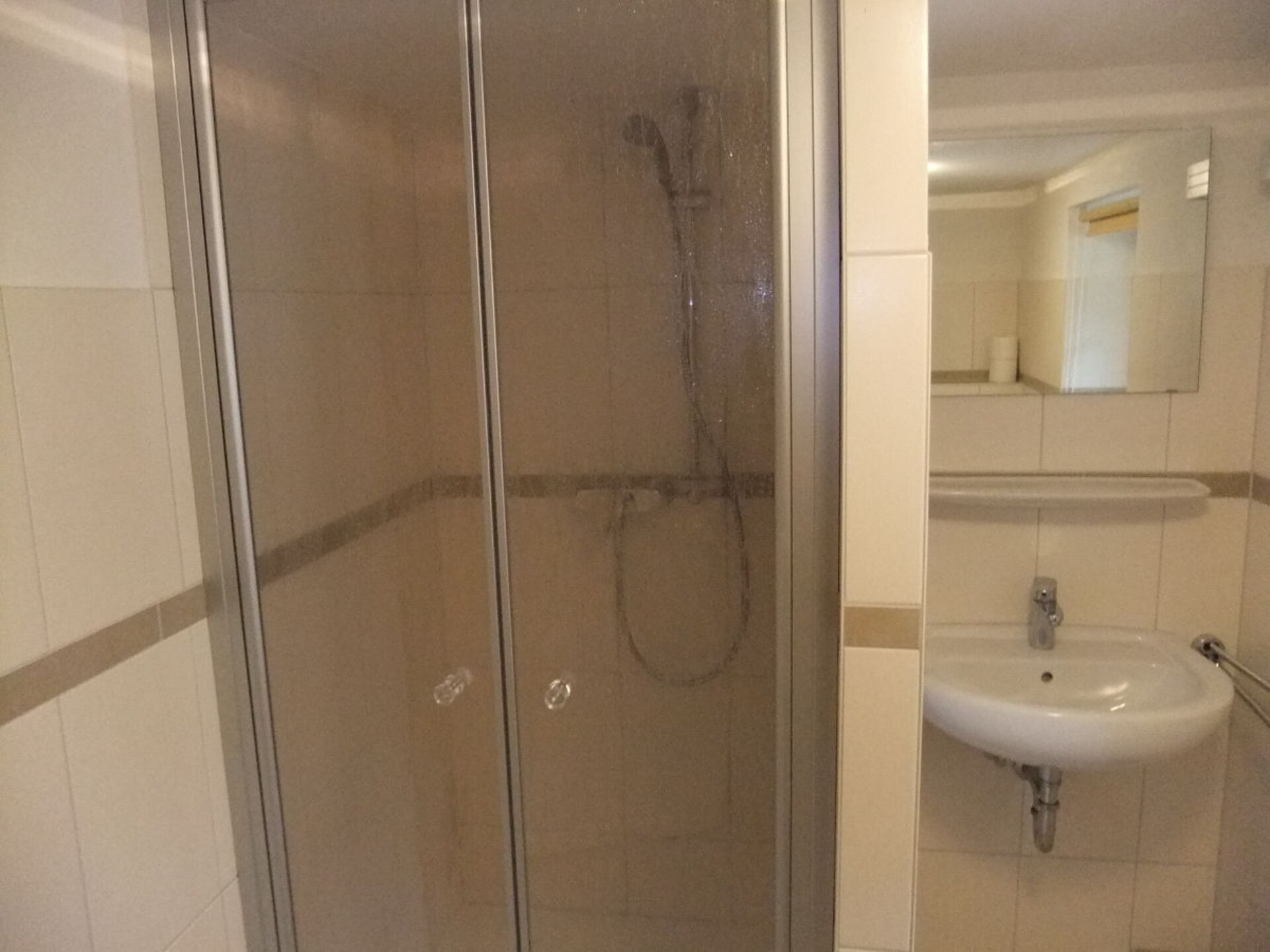 14-persoons vakantiehuis in het centrum van Tanne - foto 17