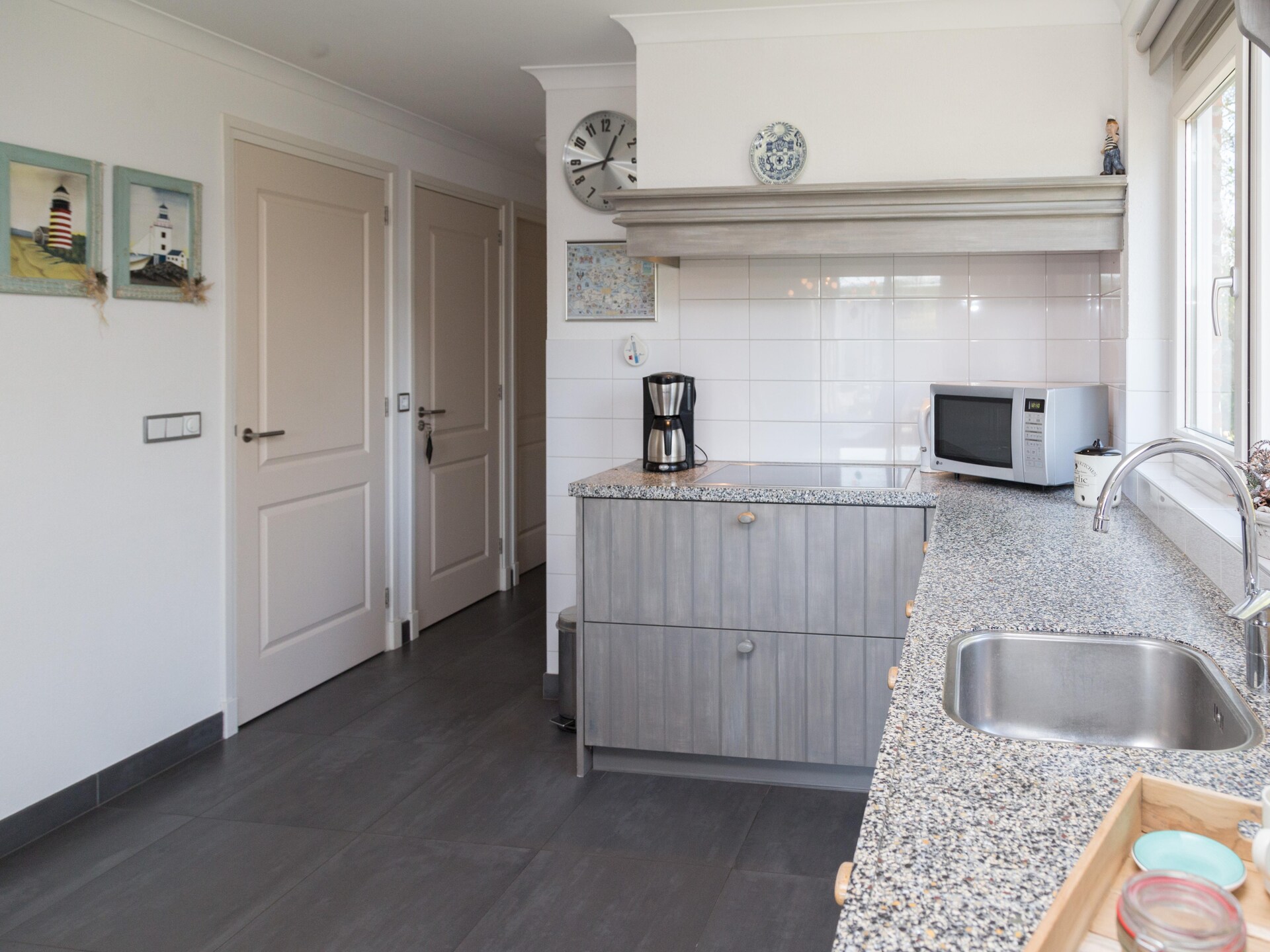 8-persoons vakantiehuis in Baarland direct aan zee - foto 14